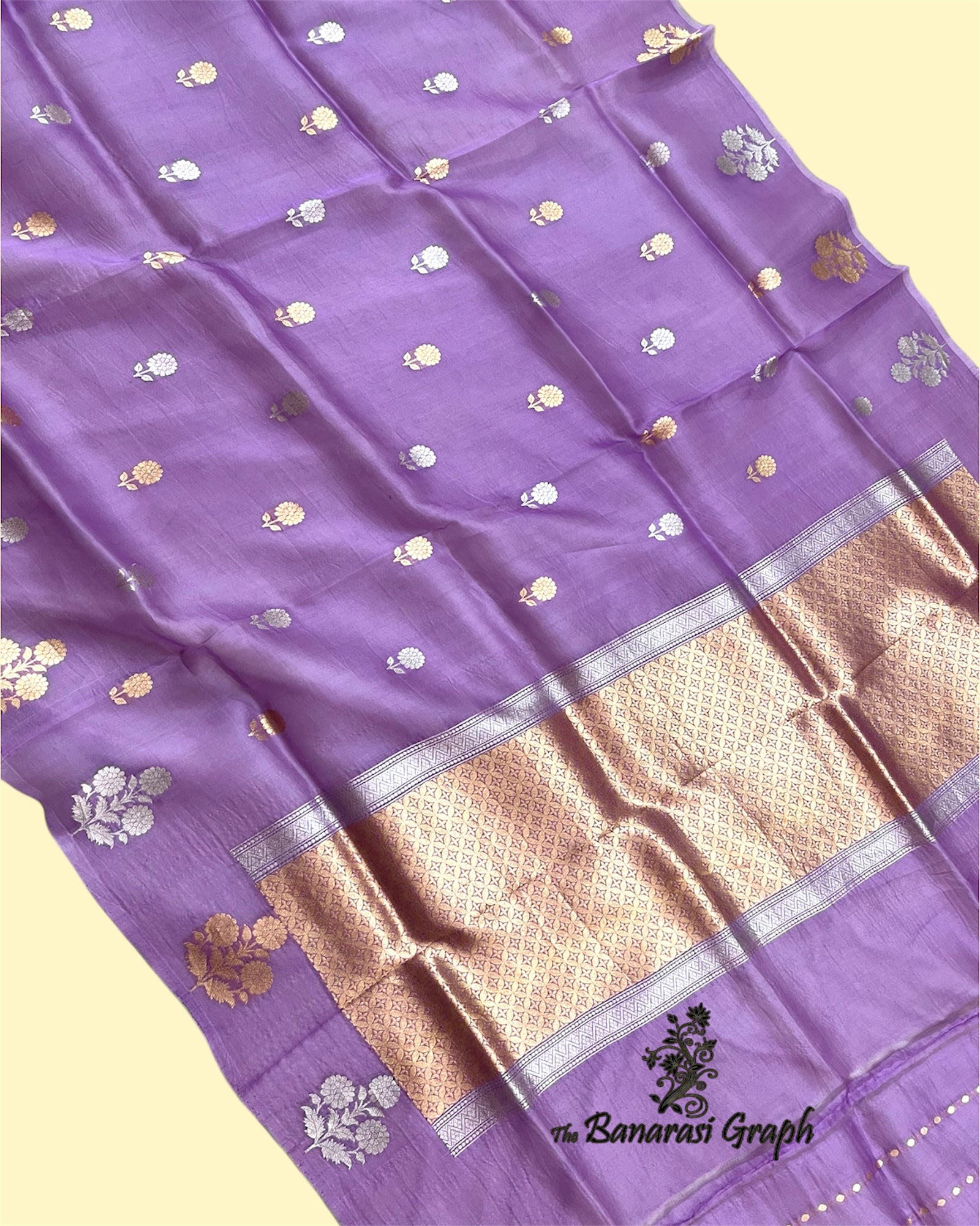 Pure Kora Handloom Silk - Kadhua Motifs Banarasi Saree
