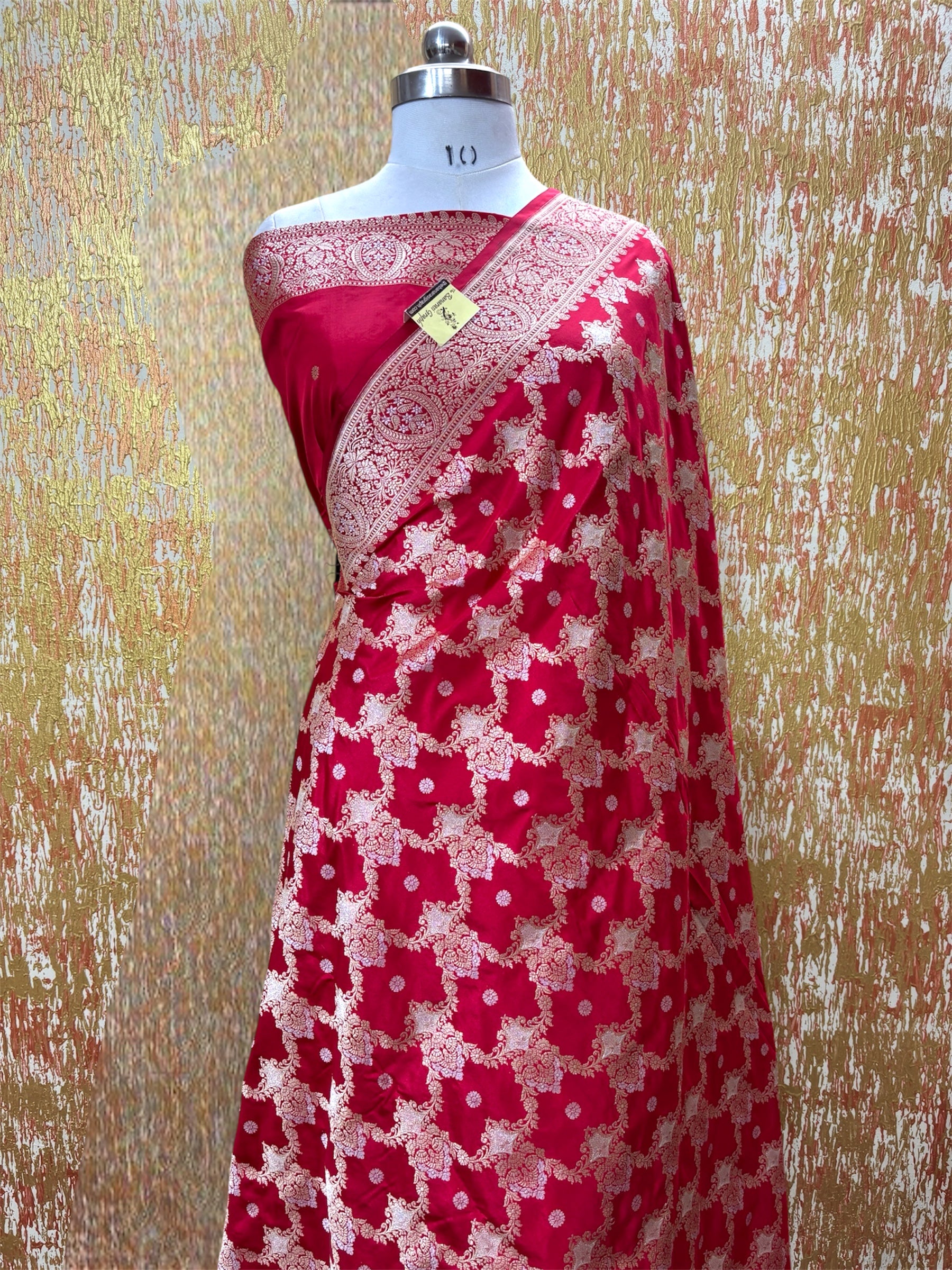 Red Pure Katan Handloom Silk - Kadhua Motifs All Over Jaal Work With Sona Rupa Banarasi Saree