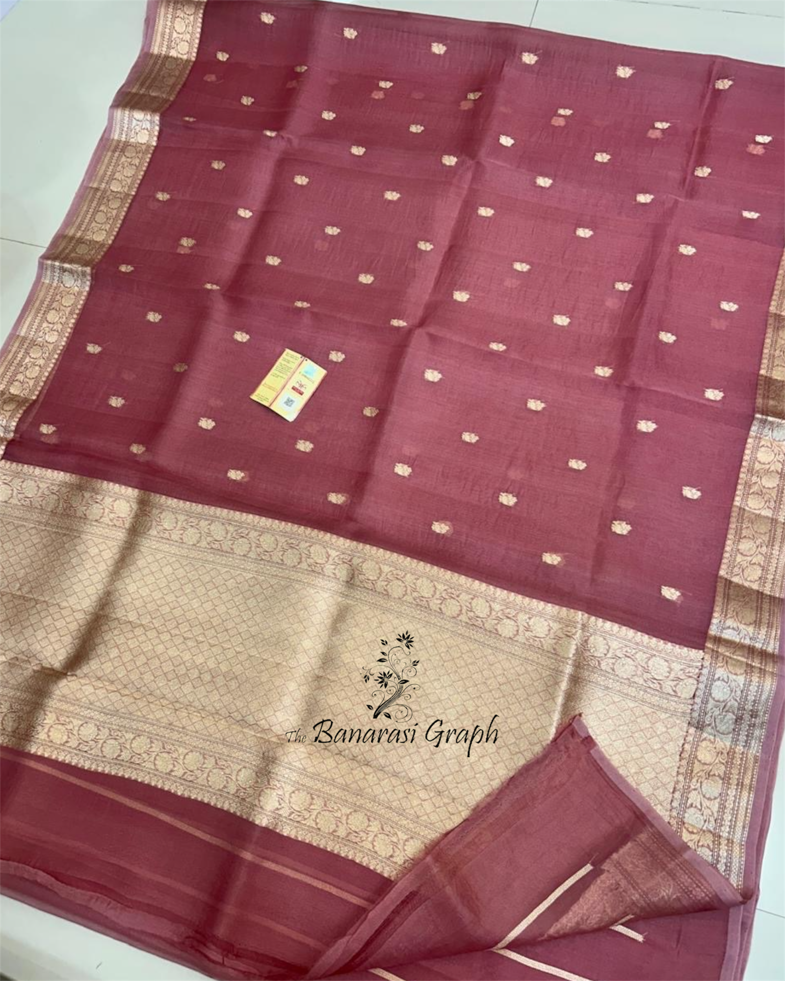 Pure Kora Handloom Silk - Kadhua Motifs Banarasi Saree
