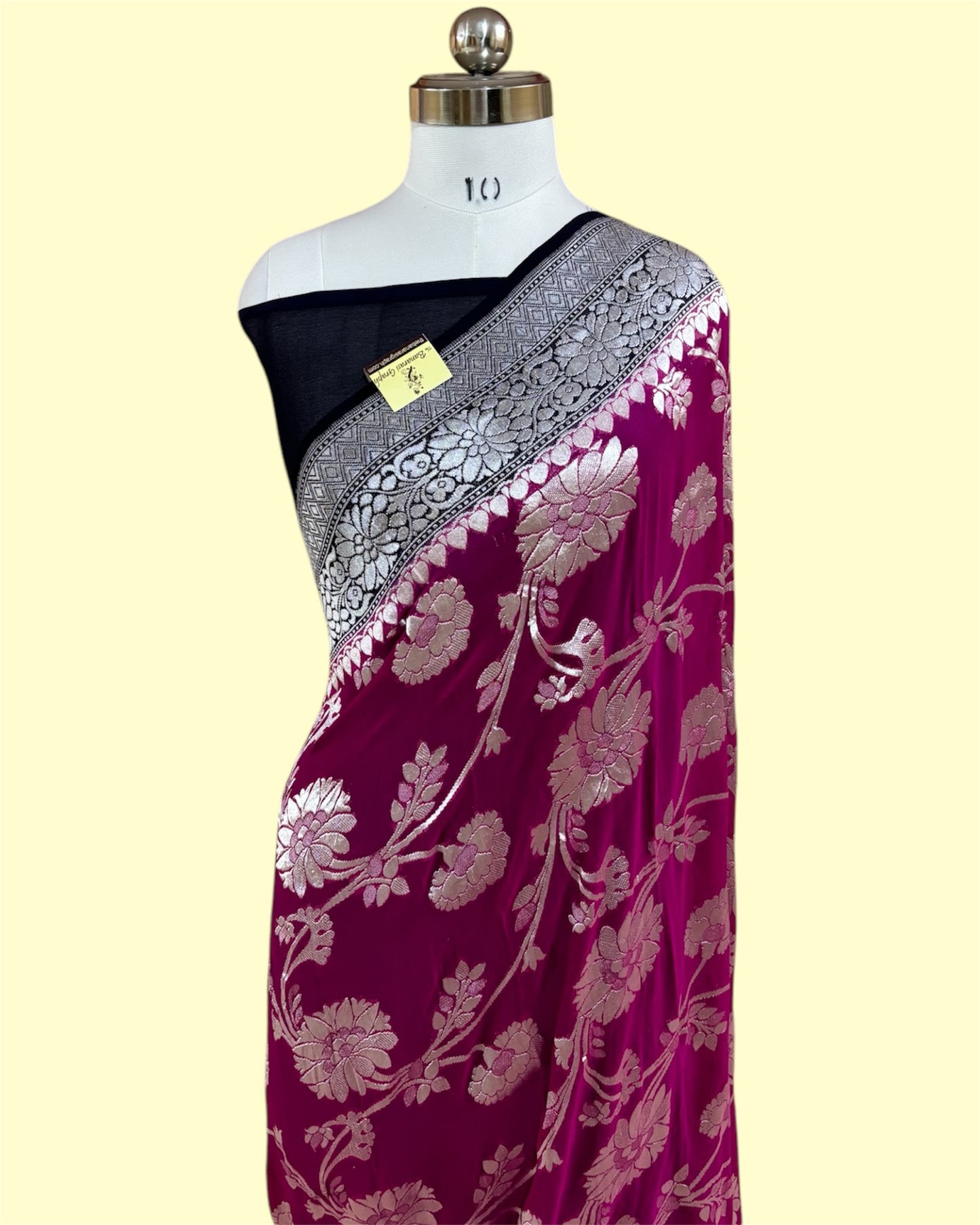 Pure Chiffon Georgette Water Zari Handloom - All Over Jaal Work Banarasi Saree