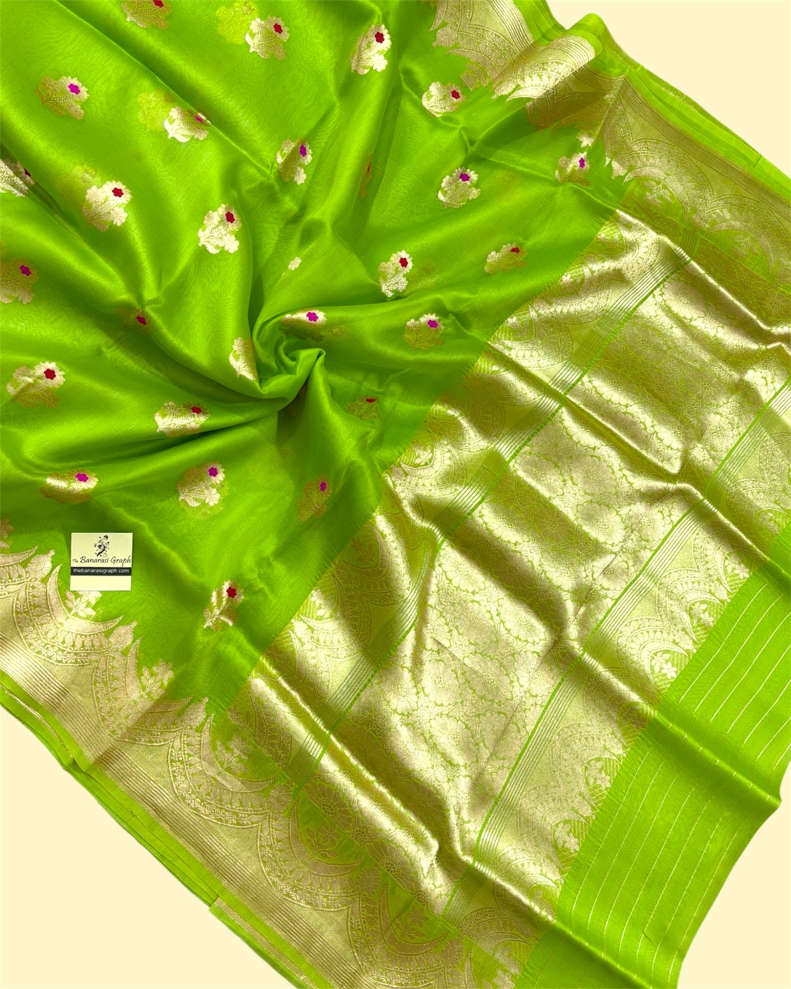 Pure Kora Handloom Silk - Kadhua Motifs With Meenakari Banarasi Saree
