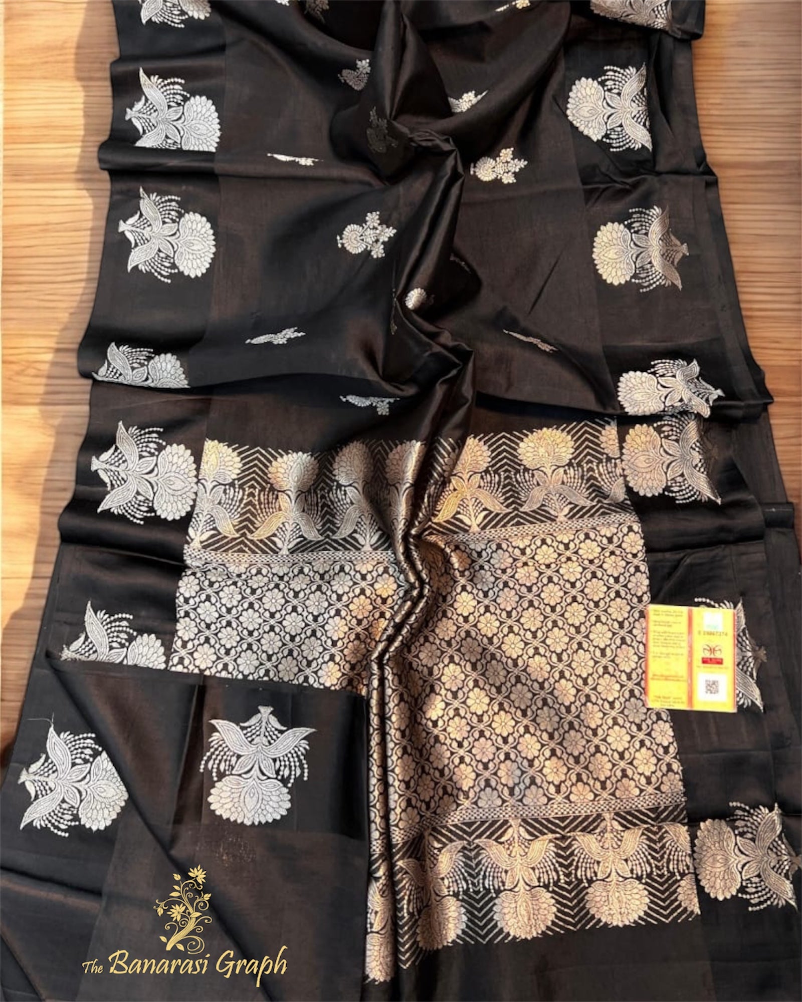 Black Pure Raw Mango Handloom Silk - Banarasi Saree