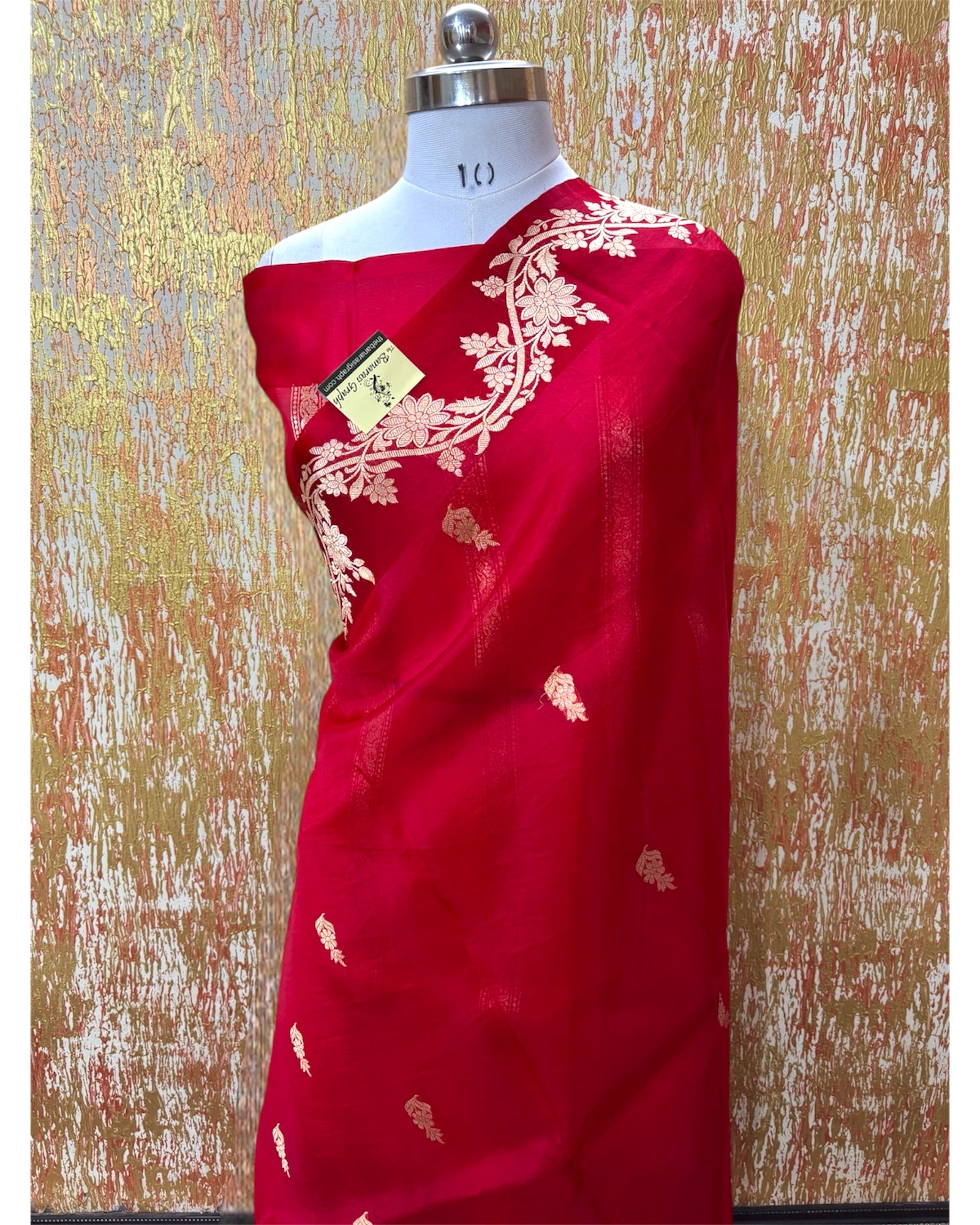 Red Pure Kora Handloom Silk - Kadhua Motifs Banarasi Saree