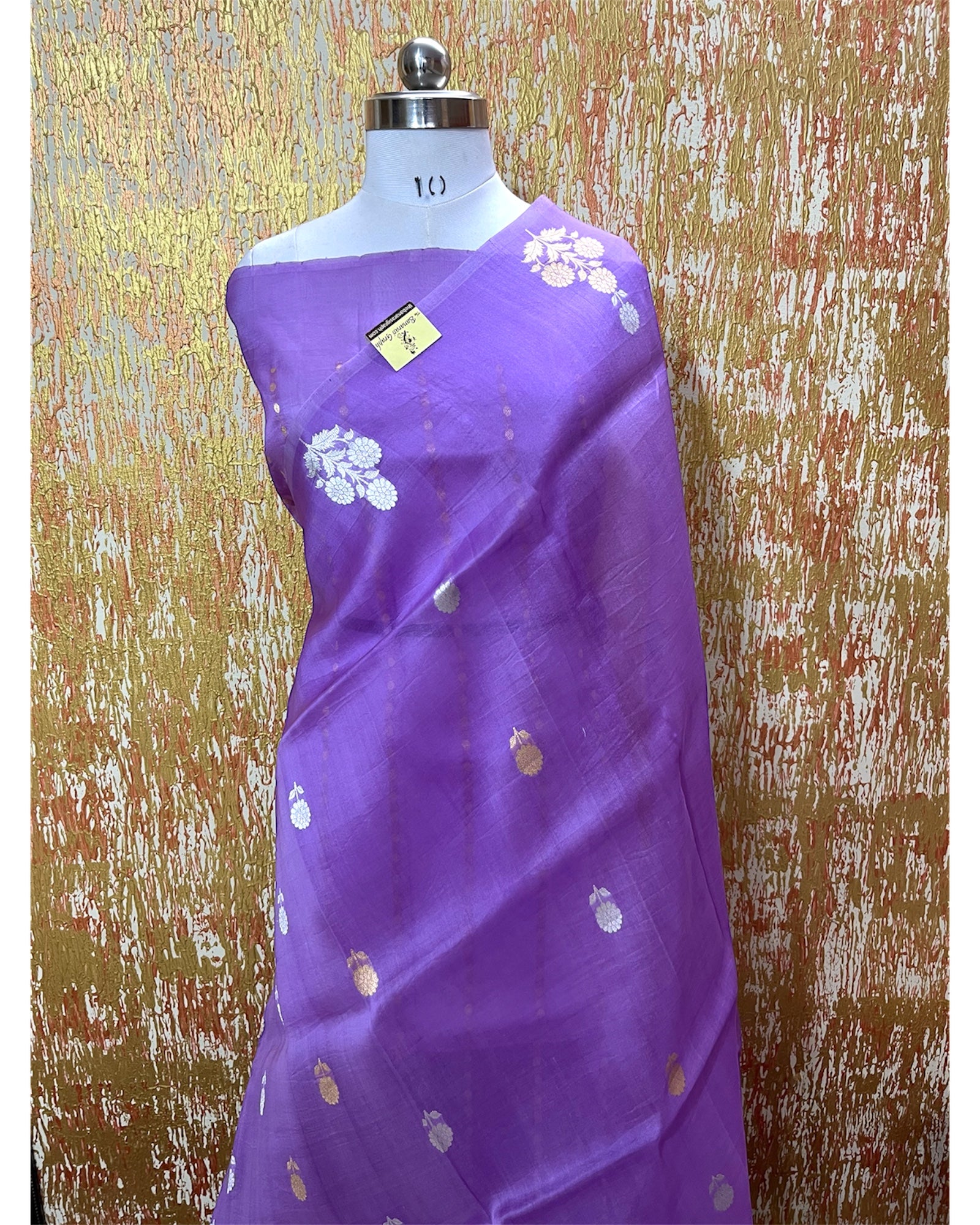 Pure Kora Handloom Silk - Kadhua Motifs Banarasi Saree