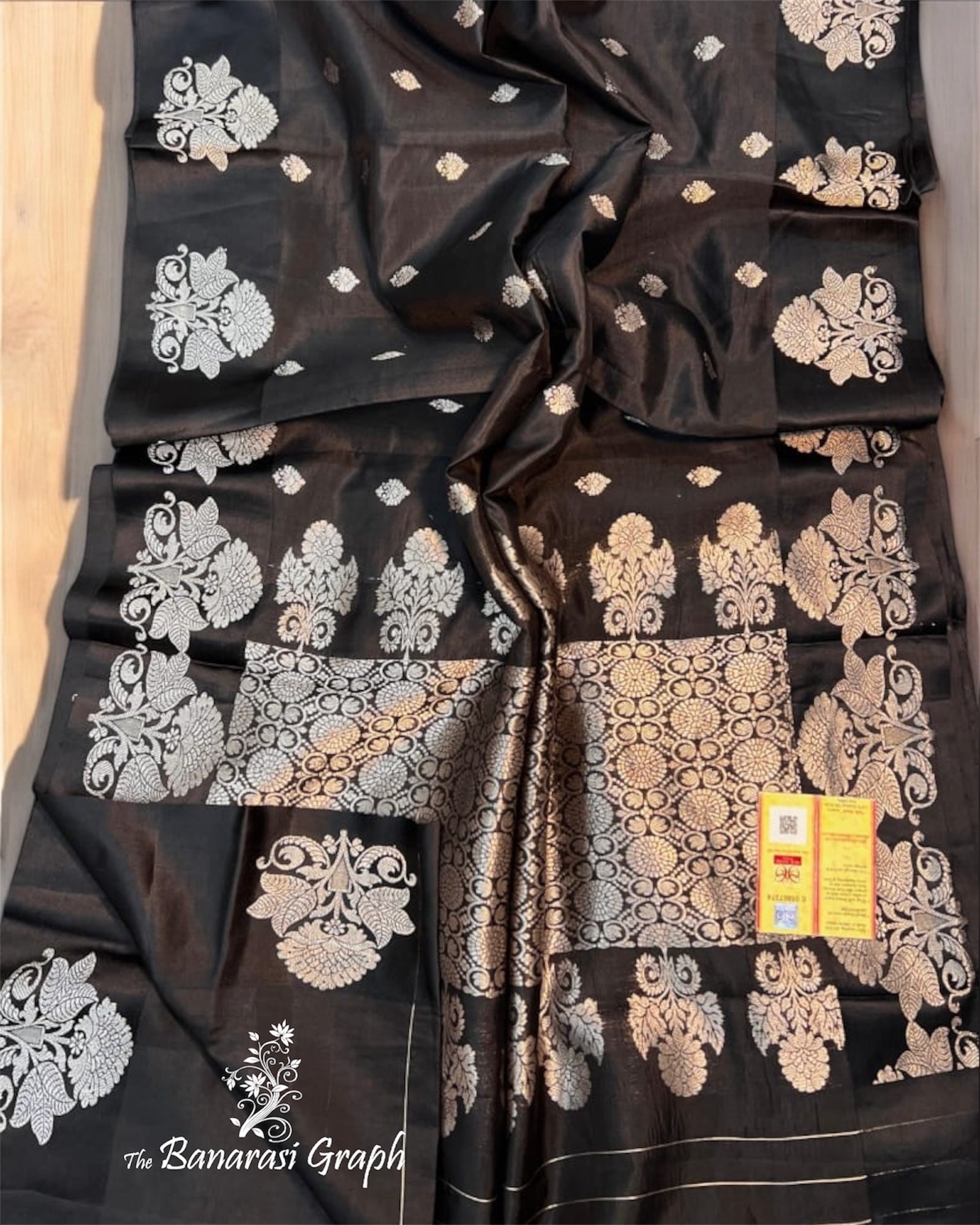 Black Pure Raw Mango Kadhua Handloom Silk - Banarasi Saree