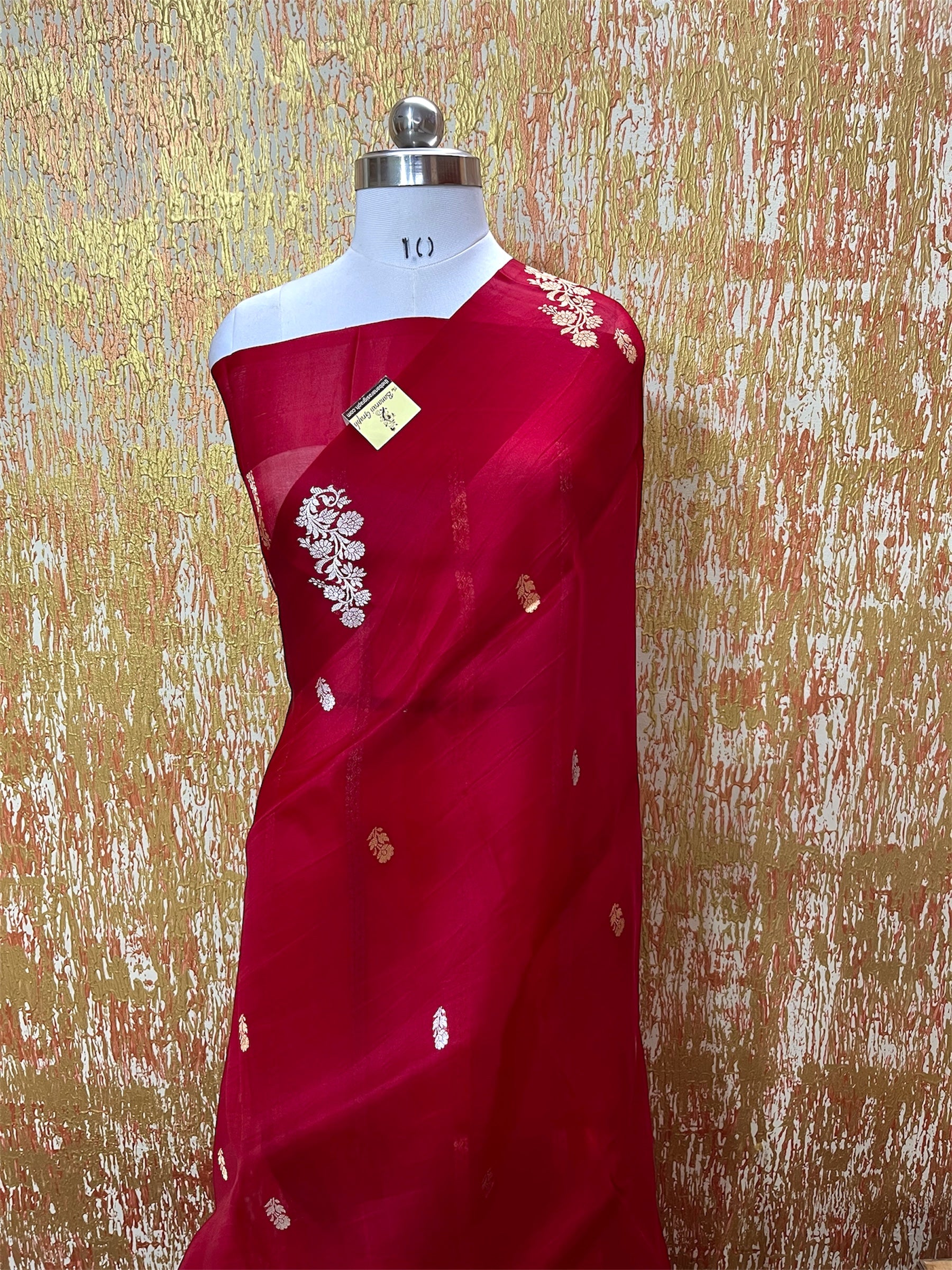 Red Pure Kora Handloom Silk - Kadhua Motifs Banarasi Saree