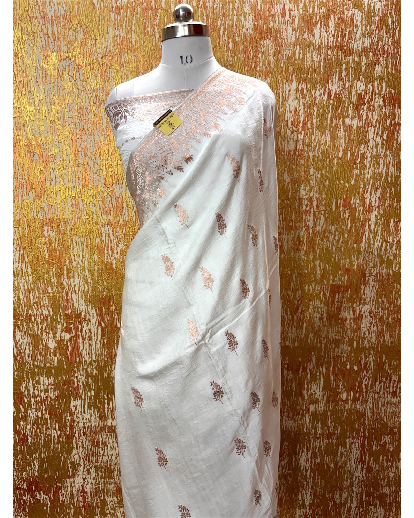 Pure Mashru Handloom Silk - Kadhua Motifs Banarasi Saree