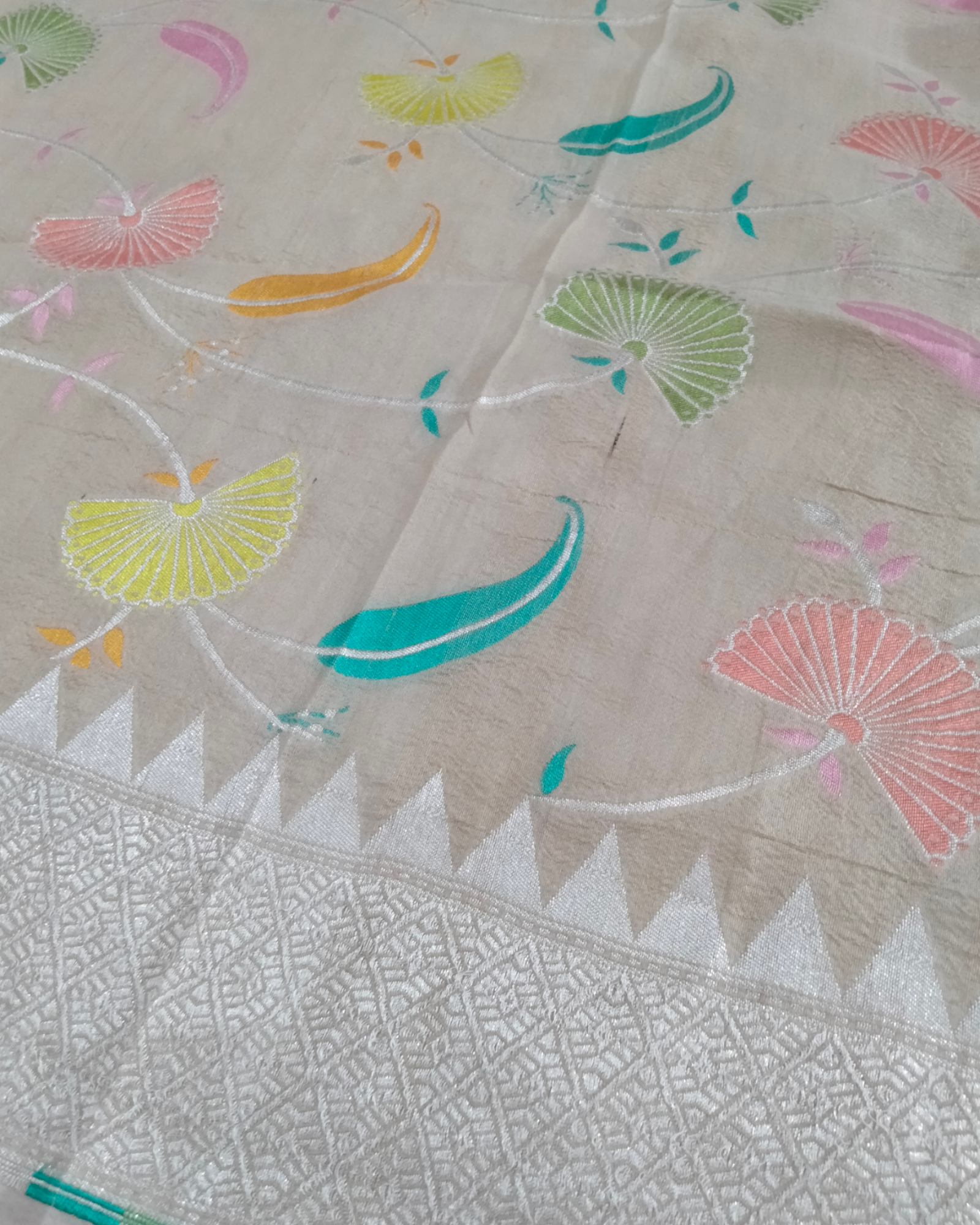 Pure Tussar Georgette Handloom Silk with Meenakari - All Over Jaal Work Banarasi Saree