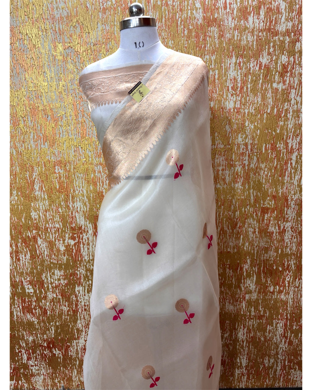 Pure Kora Handloom Silk - Kadhua Motifs Banarasi Saree