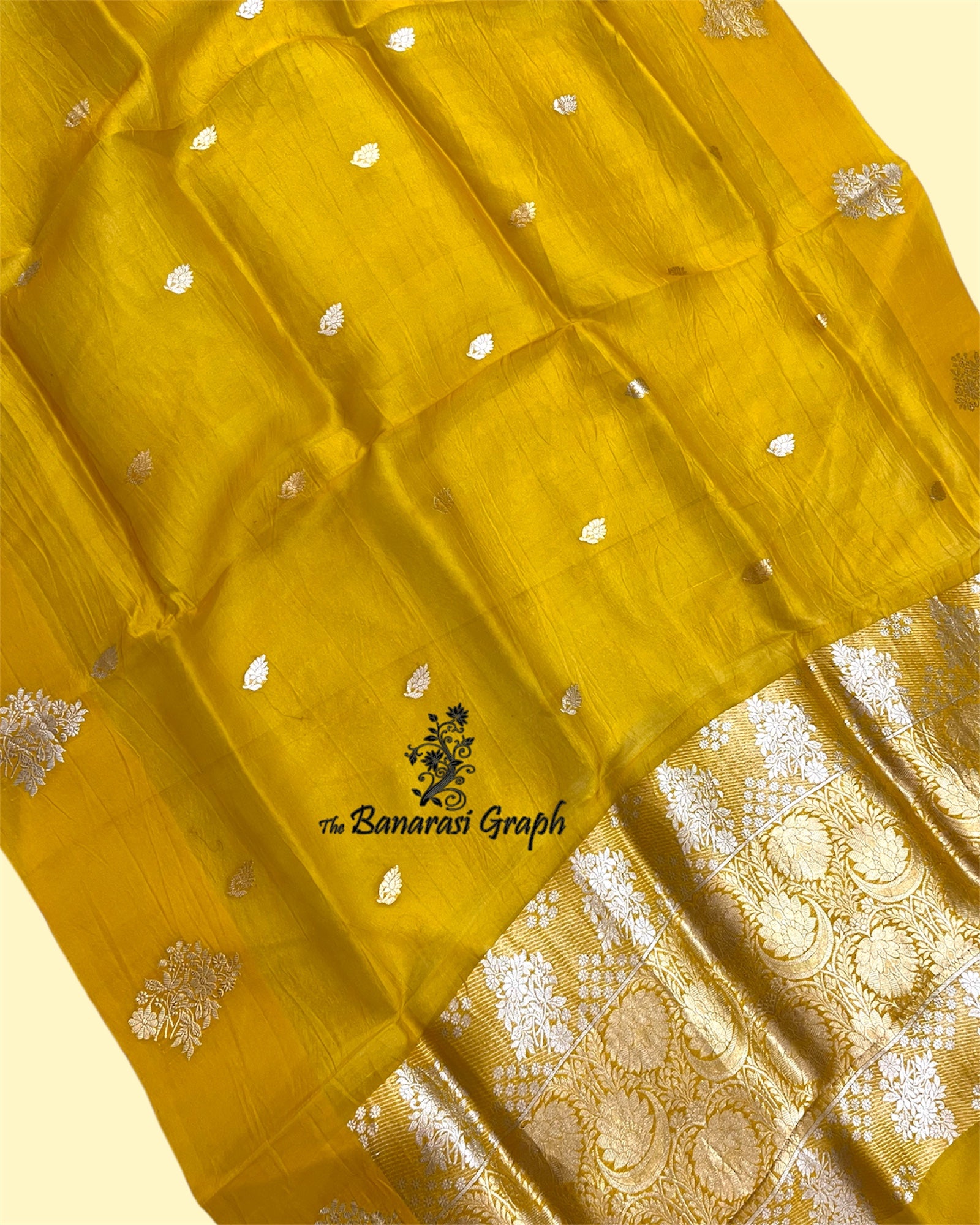 Pure Kora Handloom Silk - Kadhua Motifs Banarasi Saree