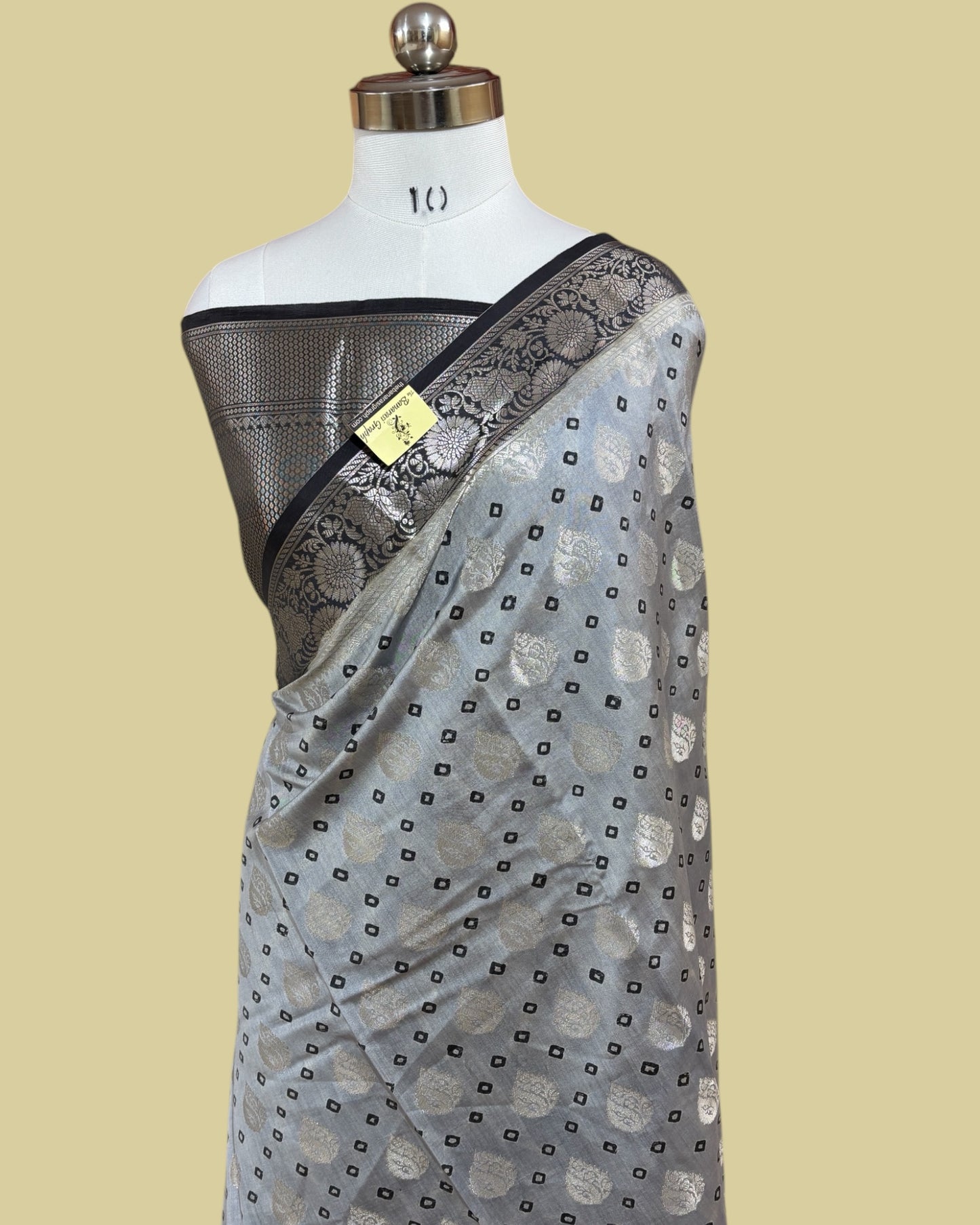 Grey Pure Chiniya Bhandej Silk - Banarasi Saree