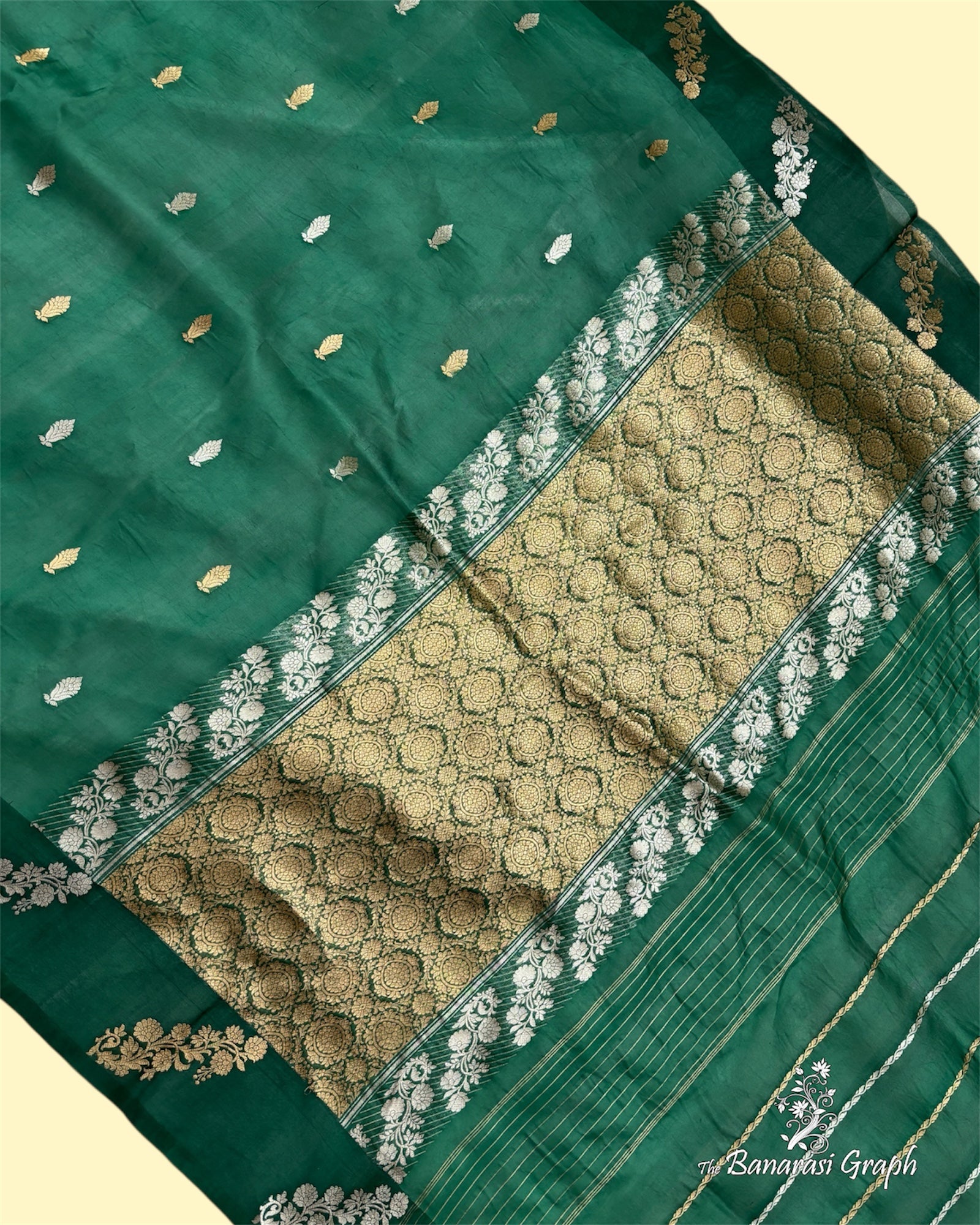 Pure Kora Handloom  Silk - Kadhua Motifs Sona Rupa Banarasi Saree