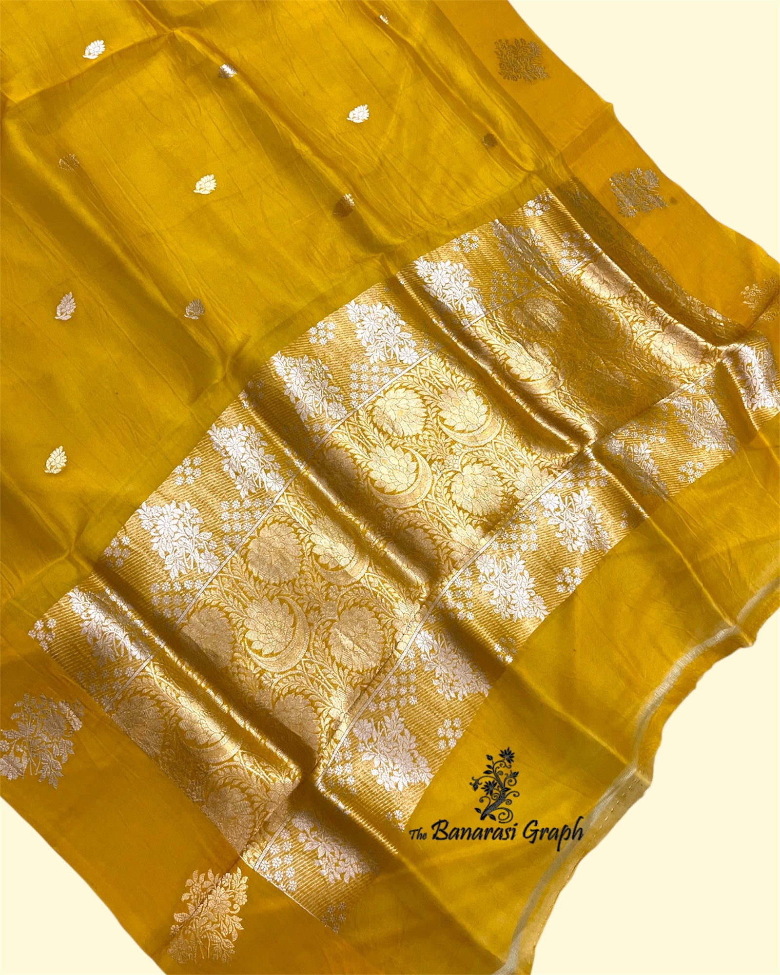 Pure Kora Handloom Silk - Kadhua Motifs Banarasi Saree