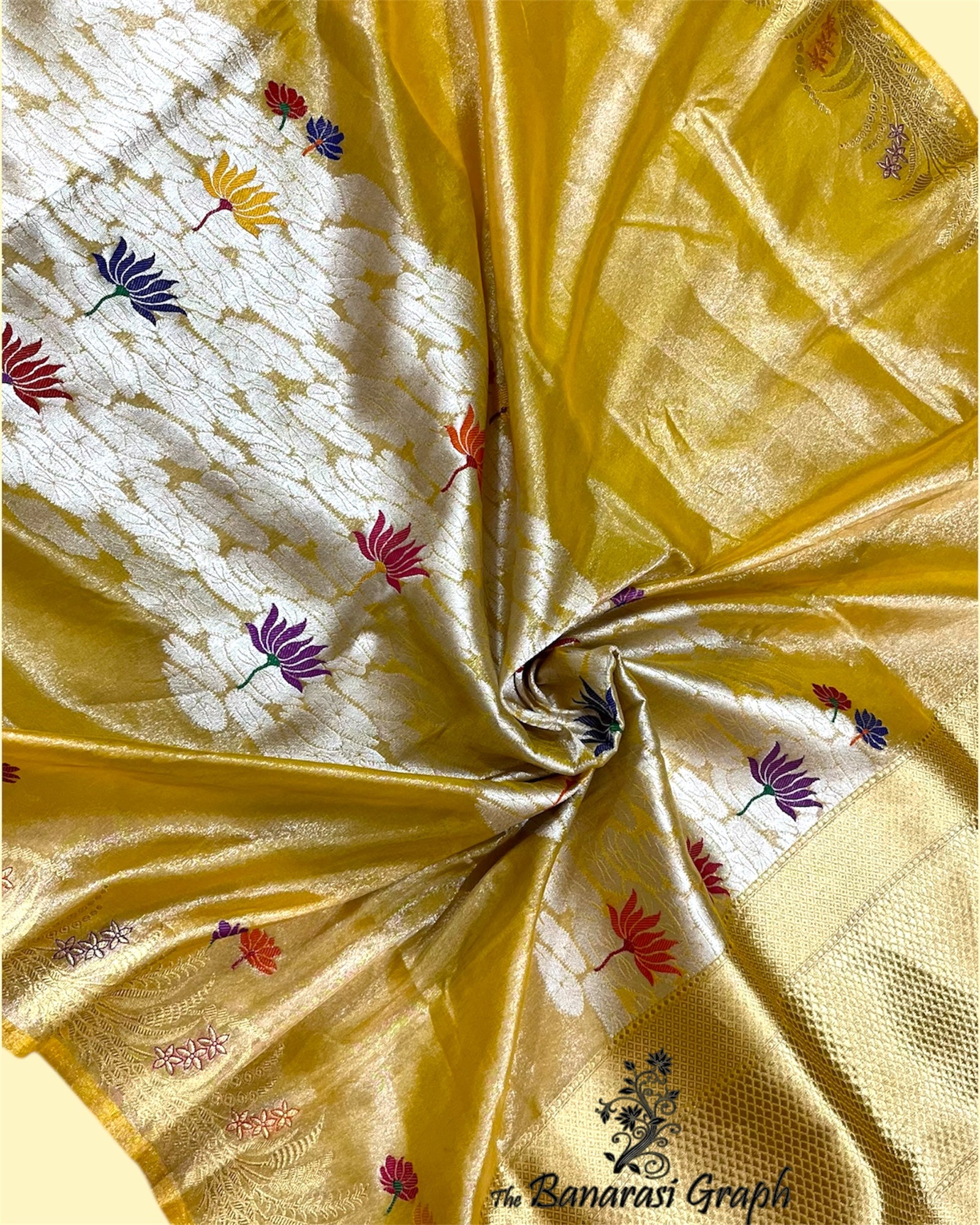 Gold Pure Tissue Handloom Silk with Meenakari Kadhua Motifs - Banarasi Saree