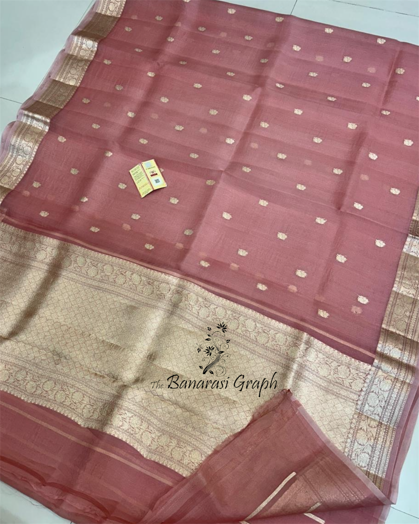 Pure Kora Handloom Silk - Kadhua Motifs Banarasi Saree