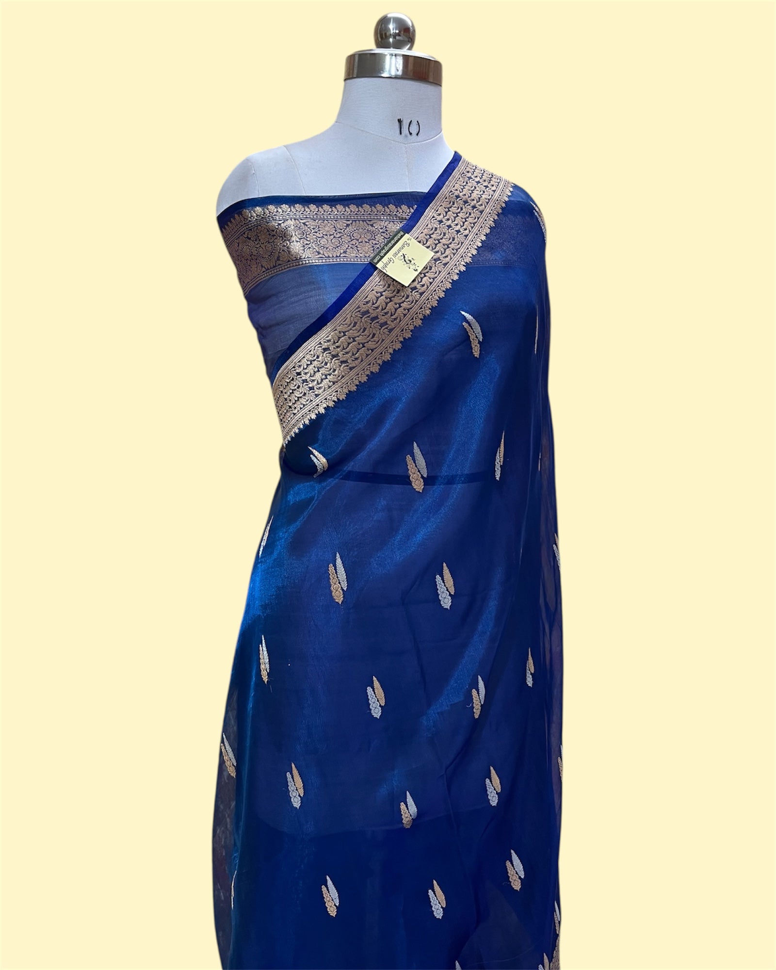 Pure Tissue Handloom Silk - Kadhua Motifs Sona Rupa Banarasi Saree