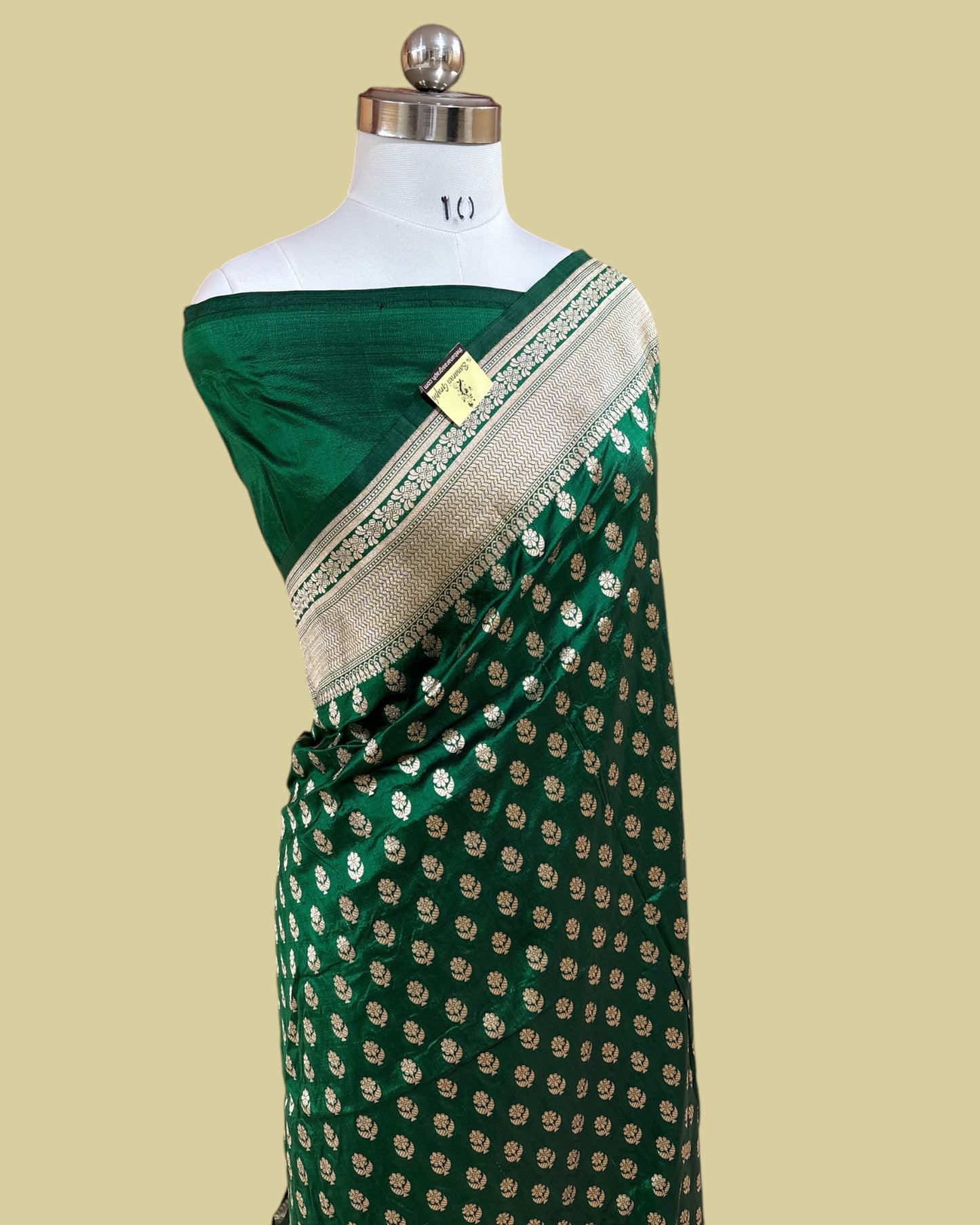 Green Pure Katan Handloom Silk - All Over Booti Work Banarasi Saree