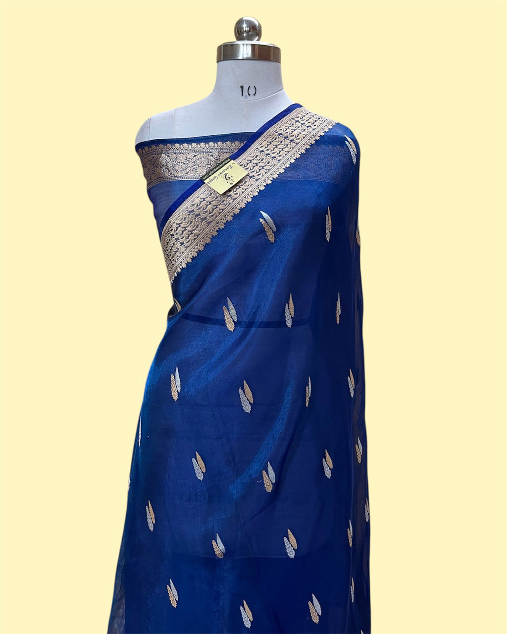 Pure Tissue Handloom Silk - Kadhua Motifs Sona Rupa Banarasi Saree