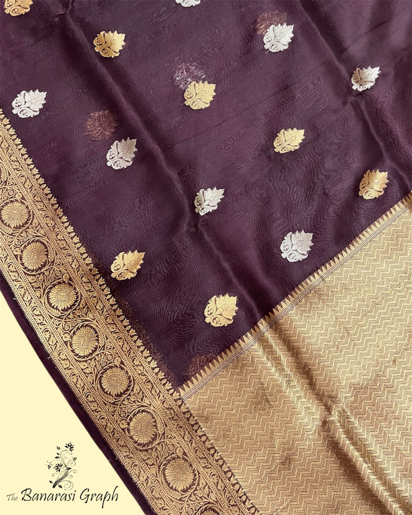 Pure Kora Handloom Silk - Kadhua Motifs Banarasi Saree