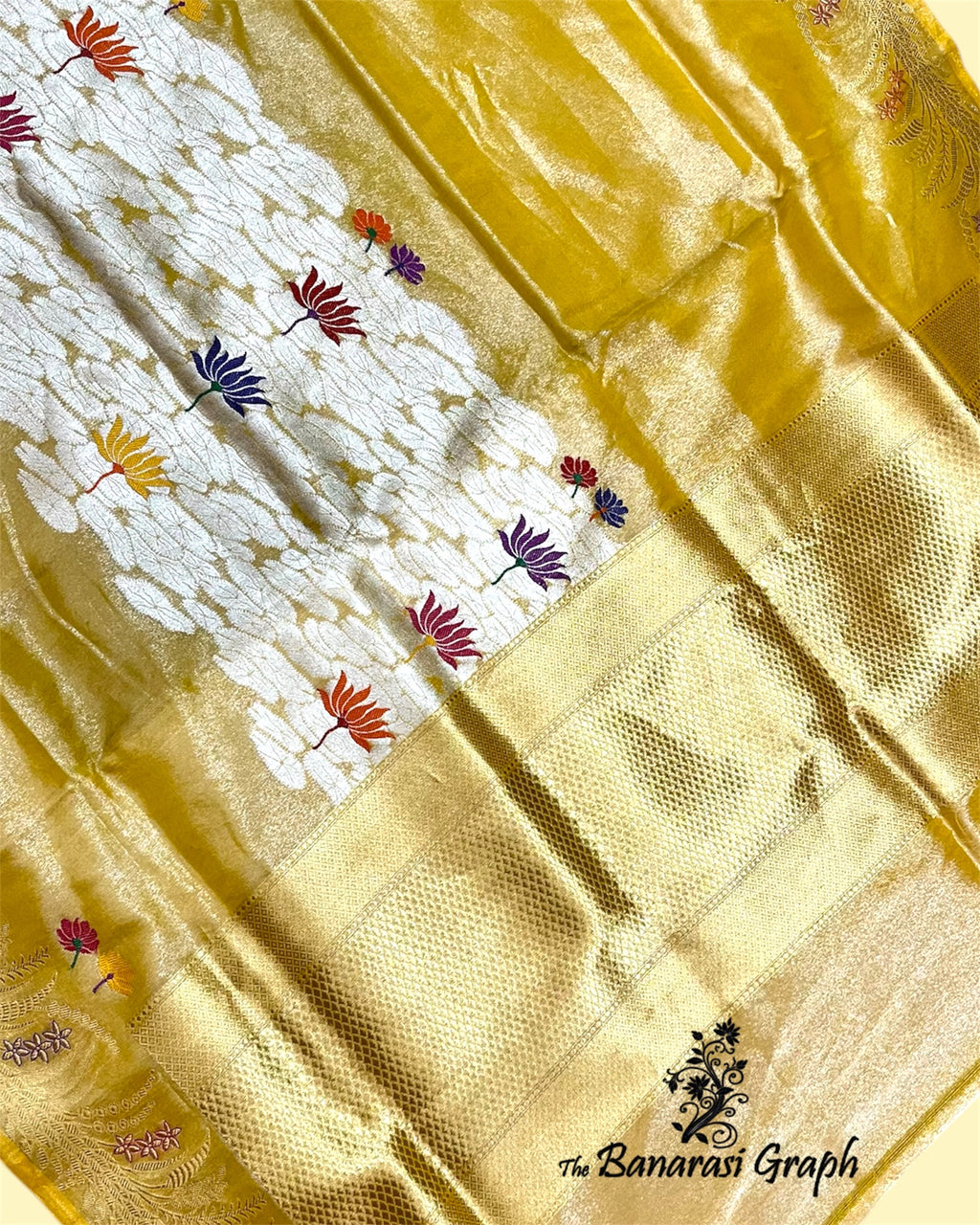 Gold Pure Tissue Handloom Silk with Meenakari Kadhua Motifs - Banarasi Saree