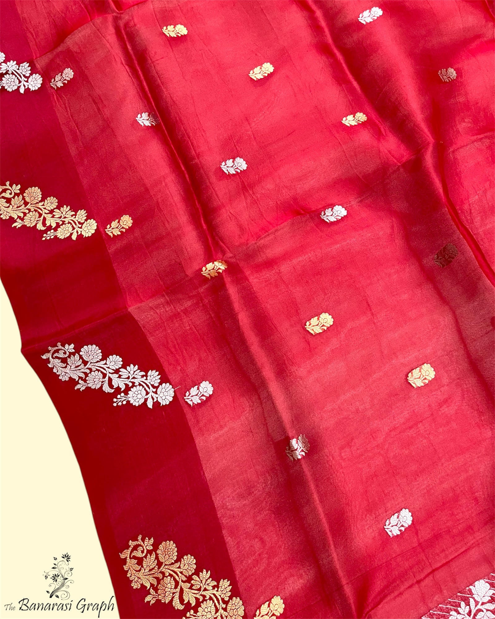 Red Pure Kora Handloom Silk - Kadhua Motifs Banarasi Saree