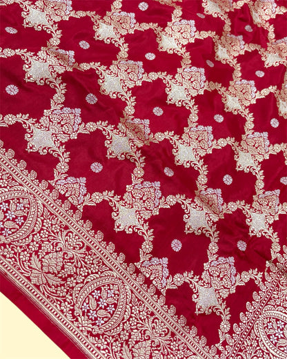 Red Pure Katan Handloom Silk - Kadhua Motifs All Over Jaal Work With Sona Rupa Banarasi Saree