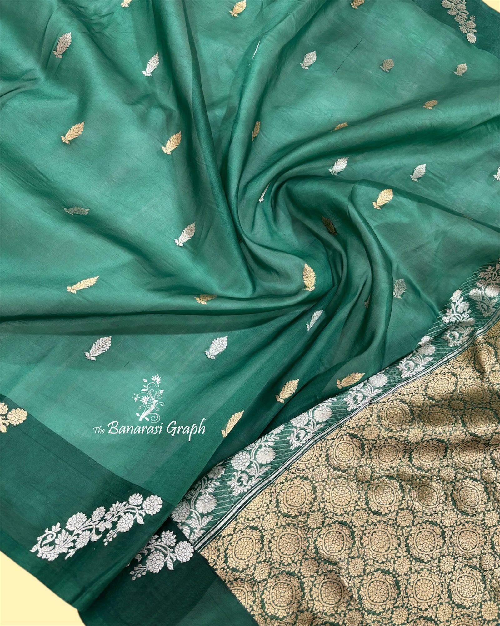 Pure Kora Handloom  Silk - Kadhua Motifs Sona Rupa Banarasi Saree