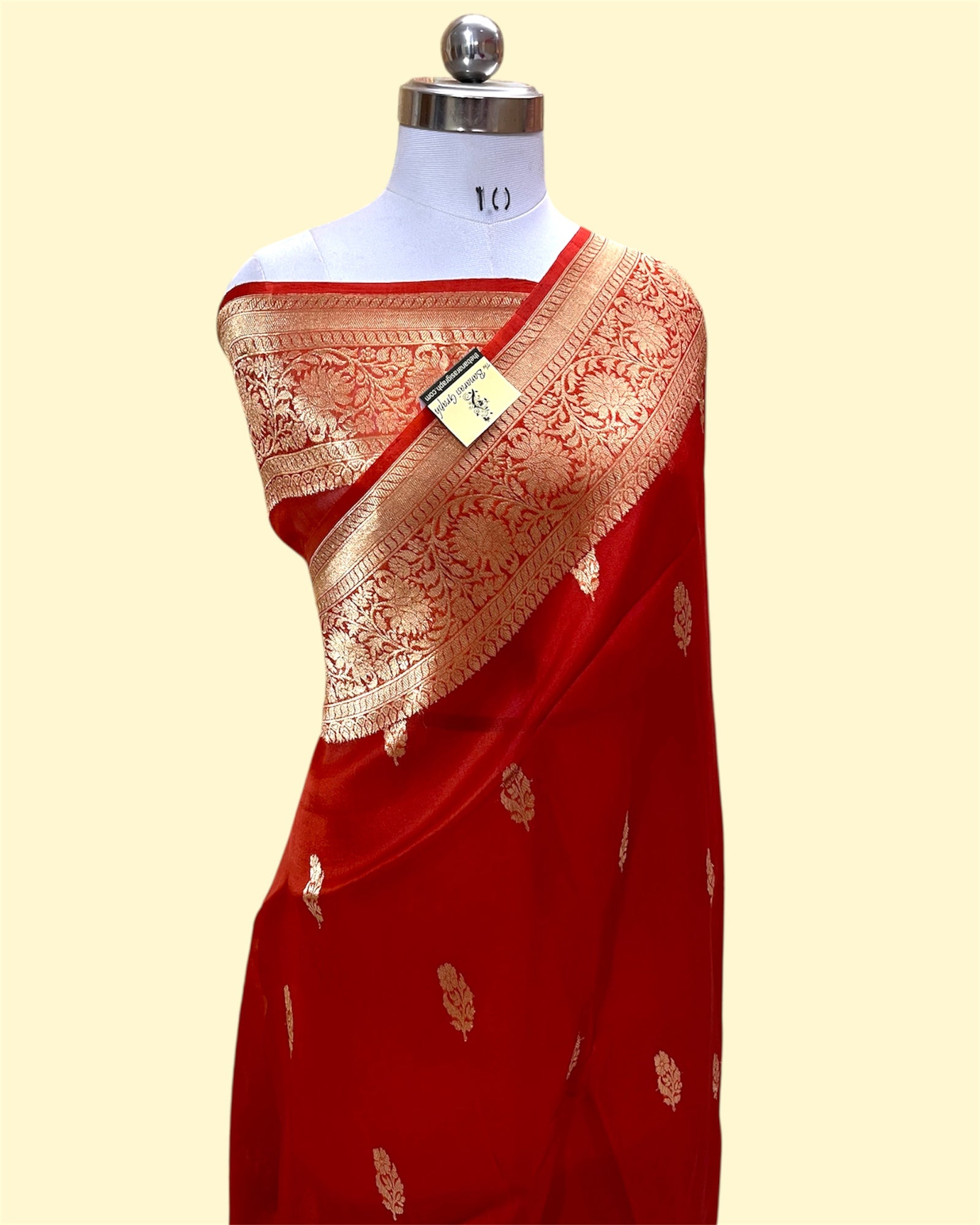 Pure Kora Handloom Silk - Kadhua Motifs Banarasi Saree