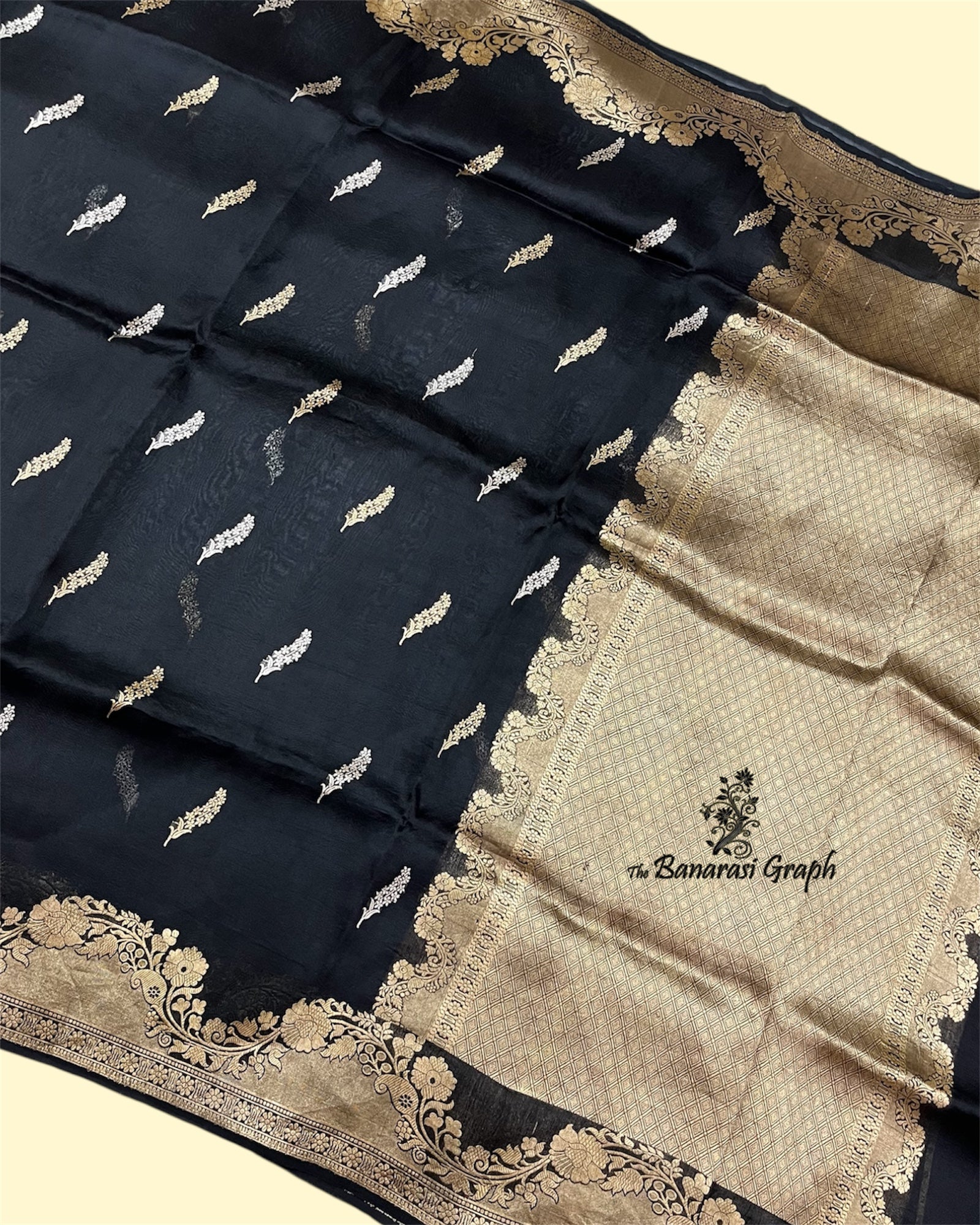 Black Pure Kora Handloom Silk - Kadhua Motifs Banarasi Saree
