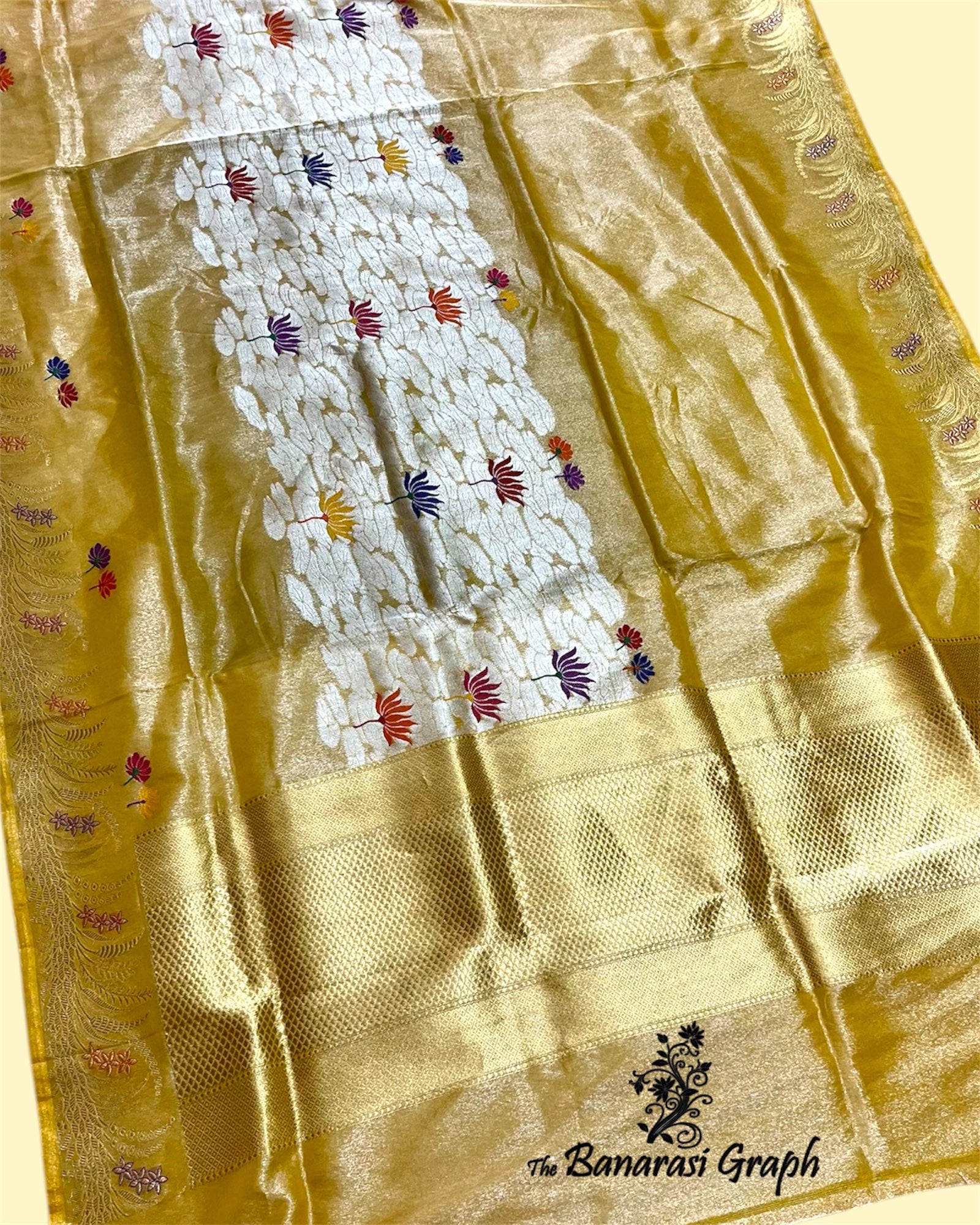 Gold Pure Tissue Handloom Silk with Meenakari Kadhua Motifs - Banarasi Saree