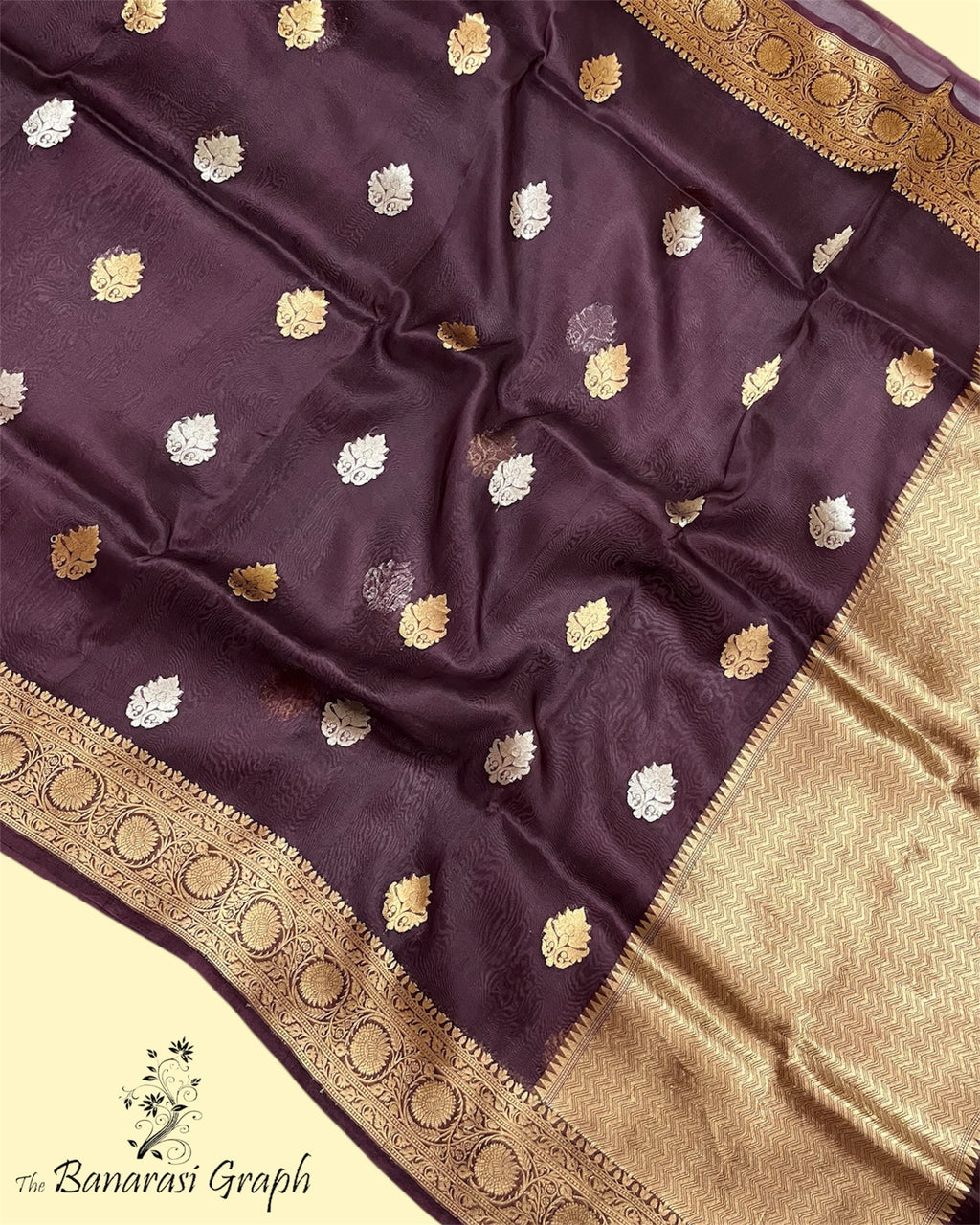 Pure Kora Handloom Silk - Kadhua Motifs Banarasi Saree