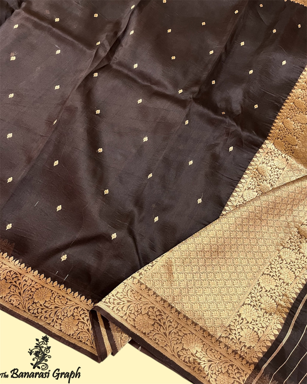 Pure Kora Handloom Silk - Kadhua Motifs Banarasi Saree