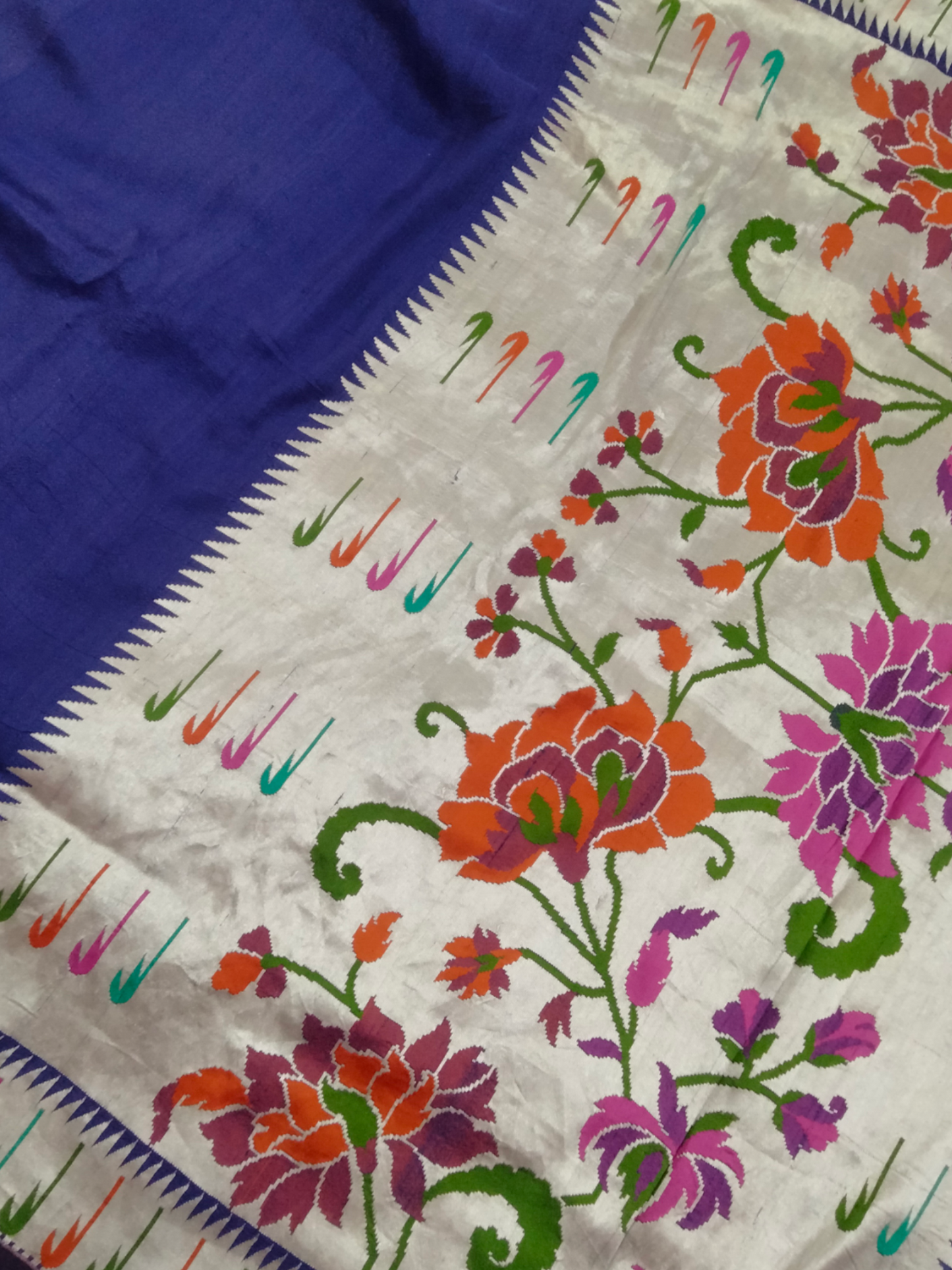 Pure Tussar Georgette Handloom Banarasi Saree