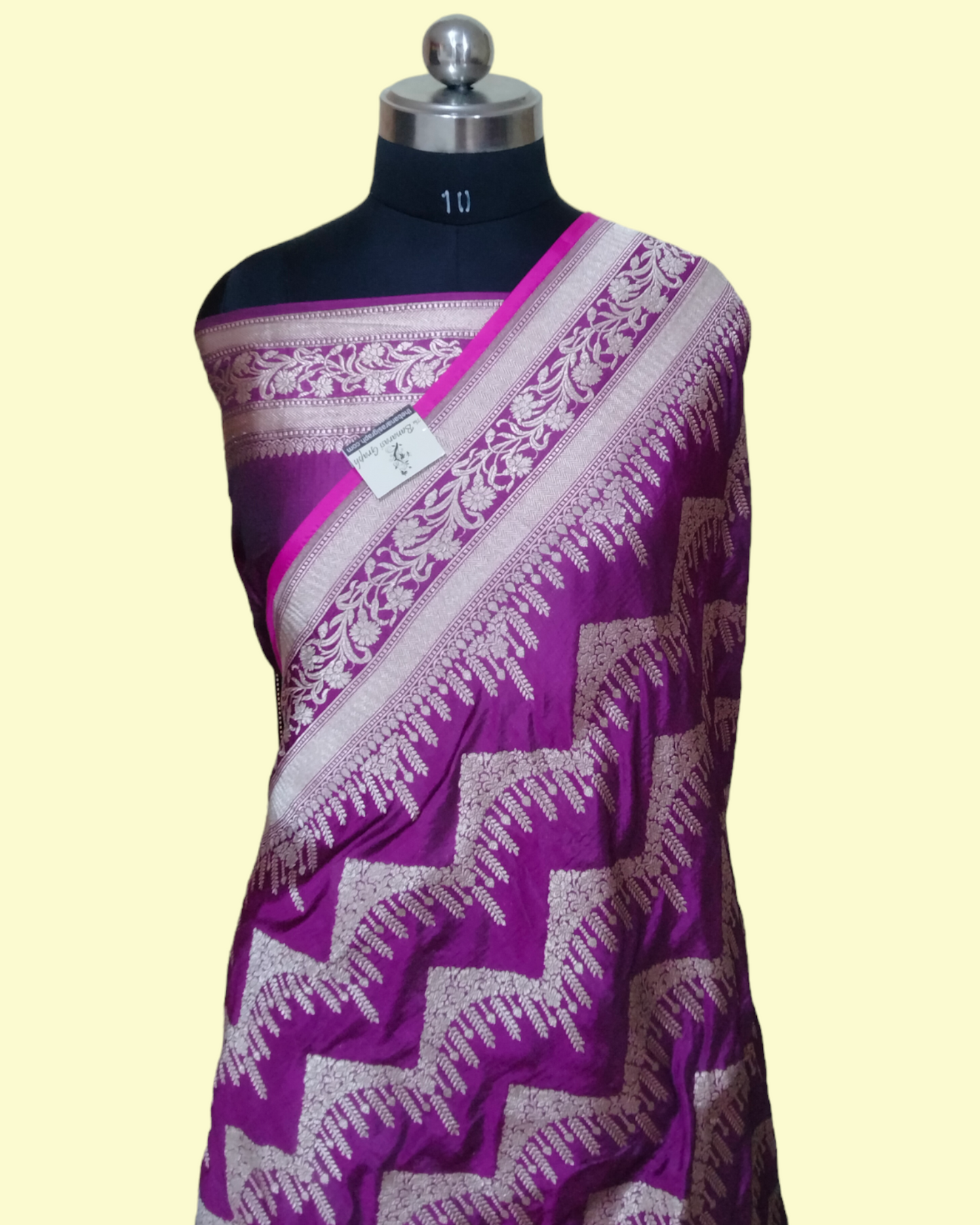 Baigni Pure Katan Handloom Silk Uppada - Jaal Work Banarasi Saree