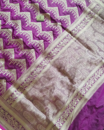 Baigni Pure Katan Handloom Silk Uppada - Jaal Work Banarasi Saree