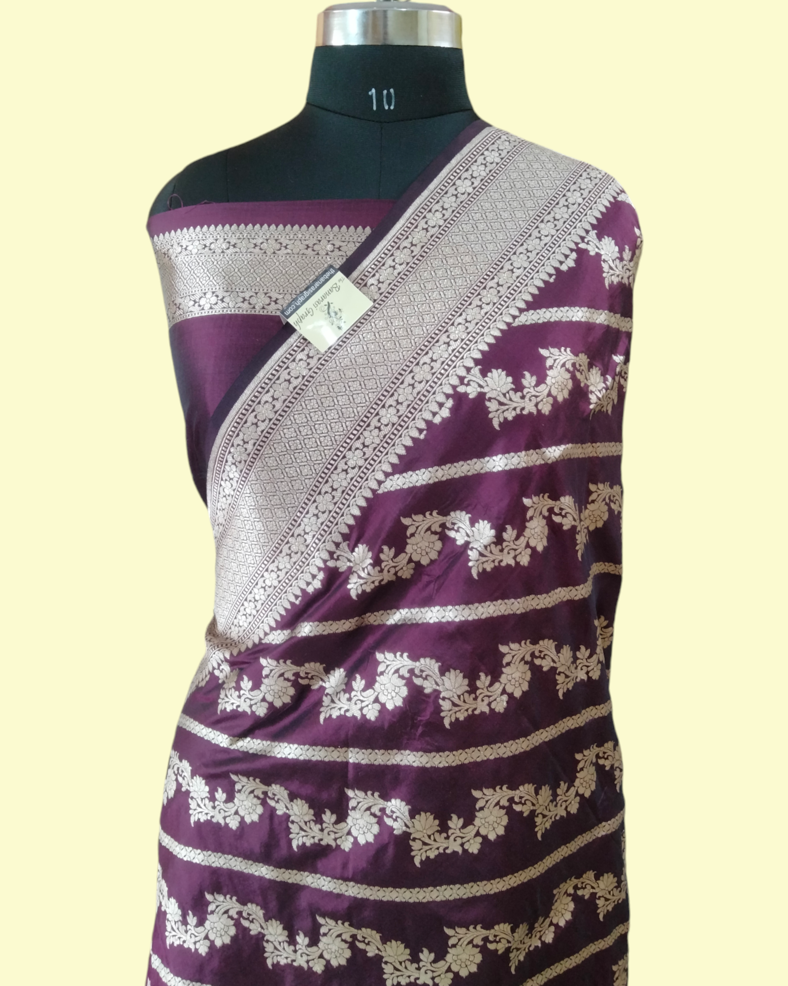 Magenta Pure Katan Handloom Silk - Jaal Work Banarasi Saree