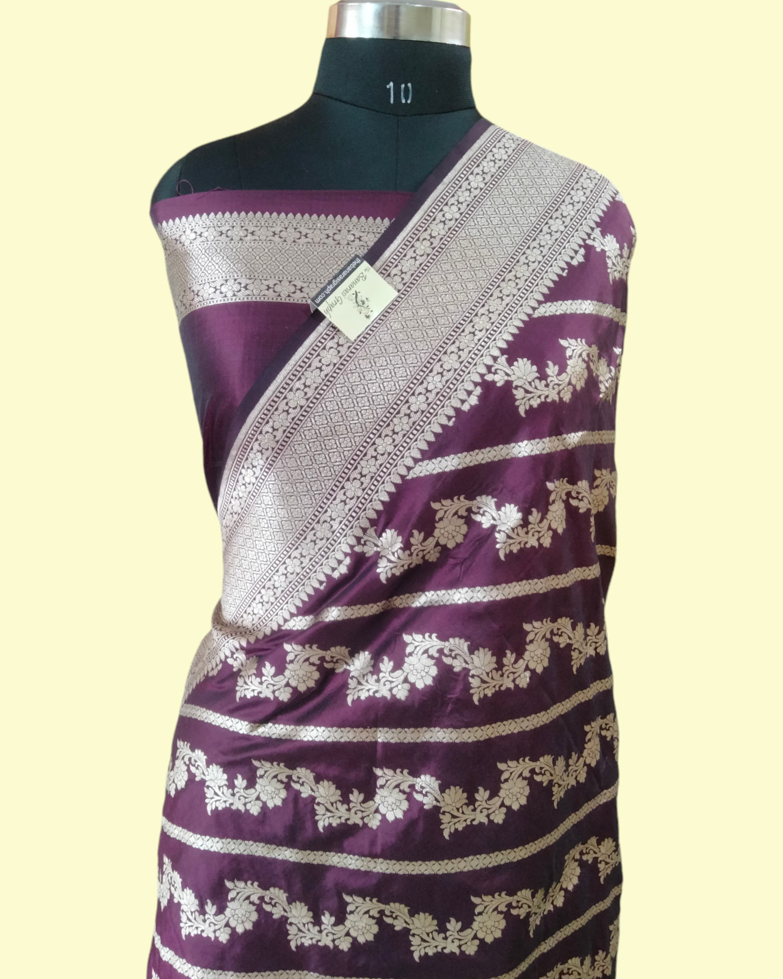 Magenta Pure Katan Handloom Silk - Jaal Work Banarasi Saree