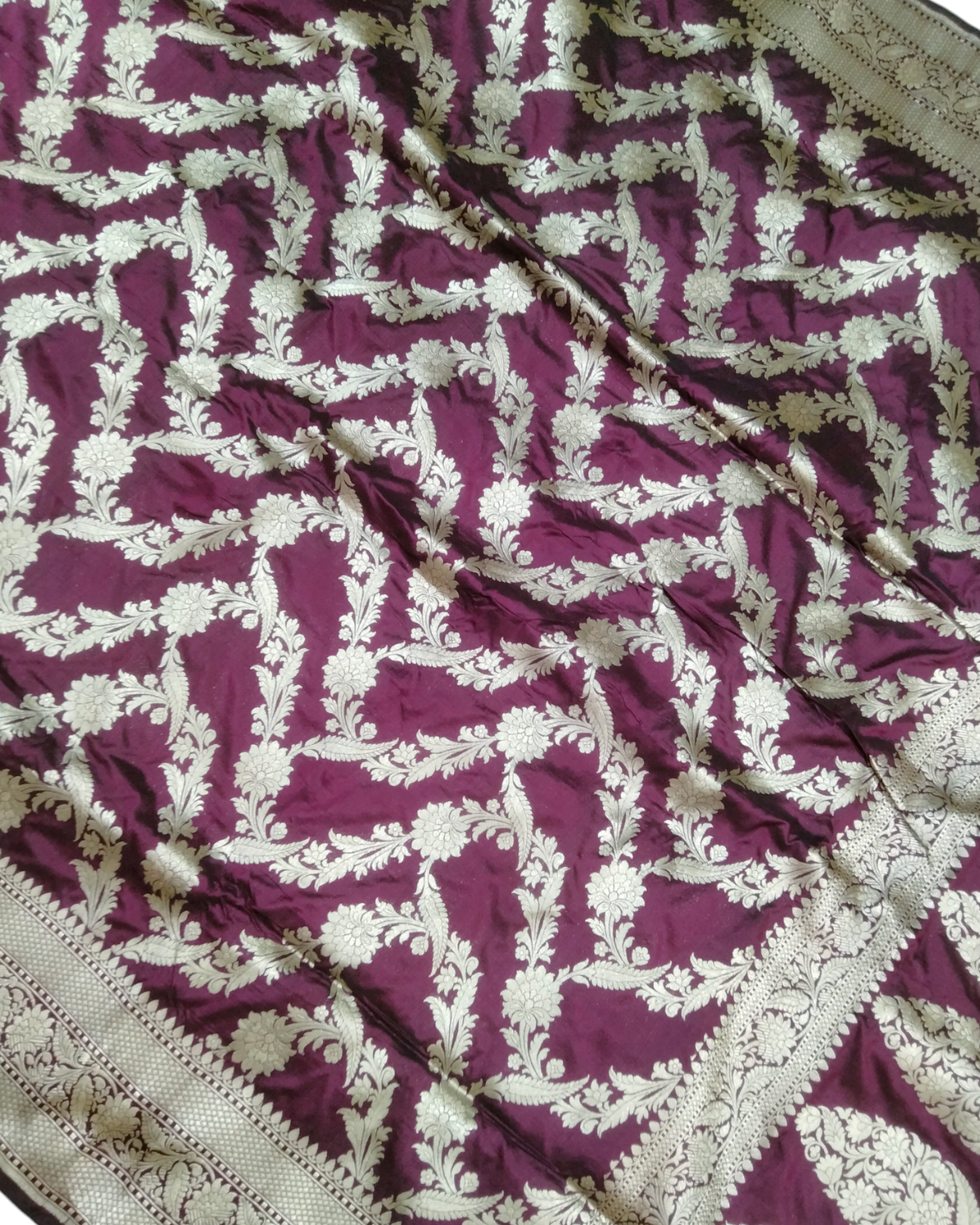 Magenta Pure Katan Handloom Silk - Jaal Work Banarasi Saree