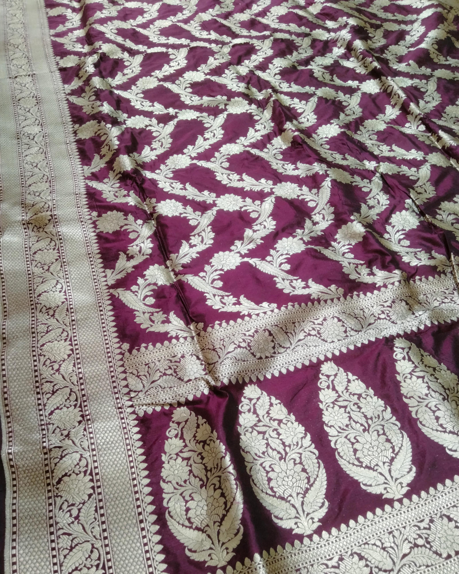 Magenta Pure Katan Handloom Silk - Jaal Work Banarasi Saree