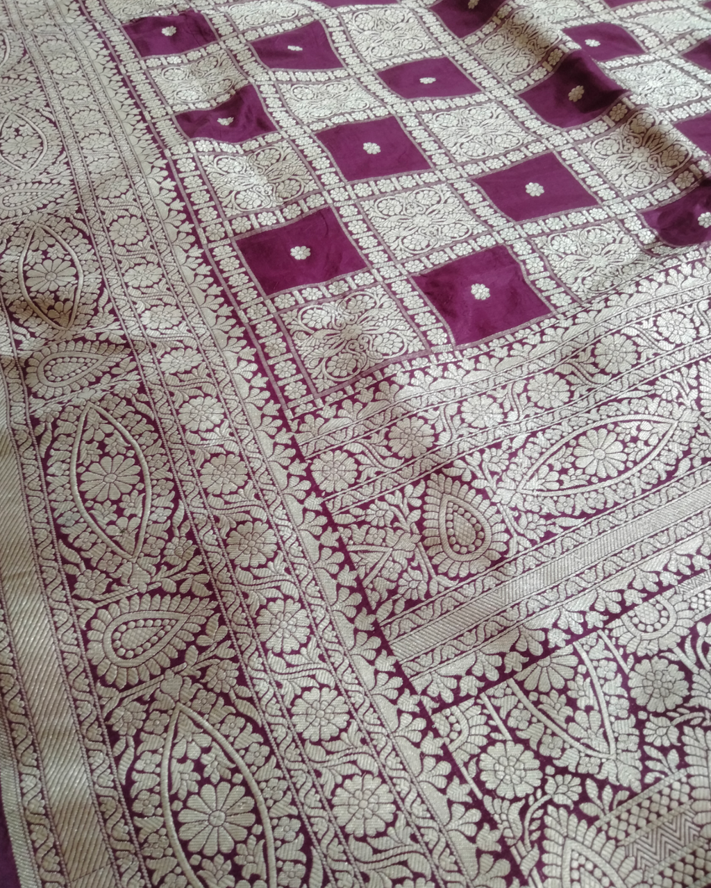 Magenta Pure Katan Handloom Silk Handloom Silk - All Over Brocade Jaal Work Banarasi Saree
