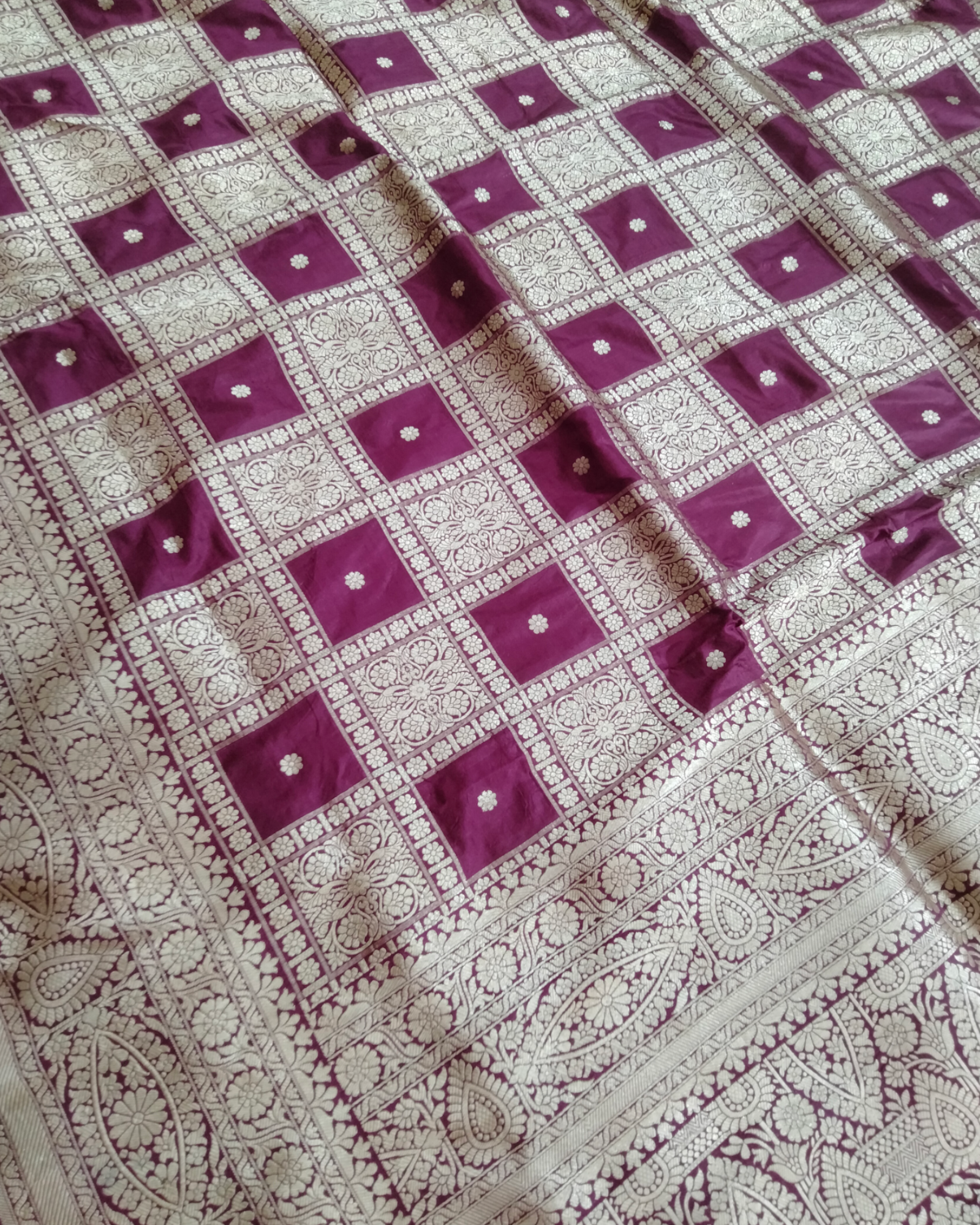 Magenta Pure Katan Handloom Silk Handloom Silk - All Over Brocade Jaal Work Banarasi Saree