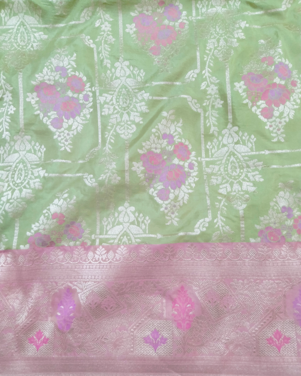 Pista Pure Katan Handloom Silk - All Over Jaal Work with Tilfi Meenakari Banarasi Saree