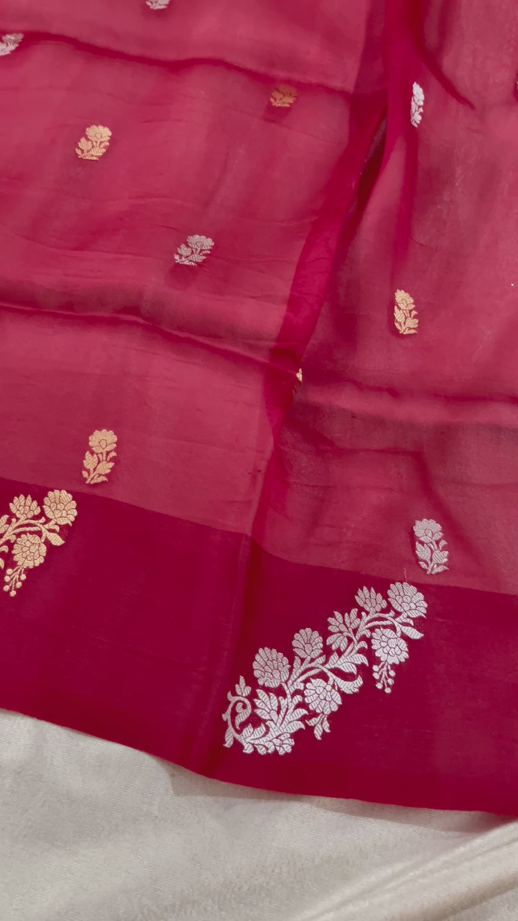 Red Pure Kora Handloom Silk - Kadhua Motifs Banarasi Saree